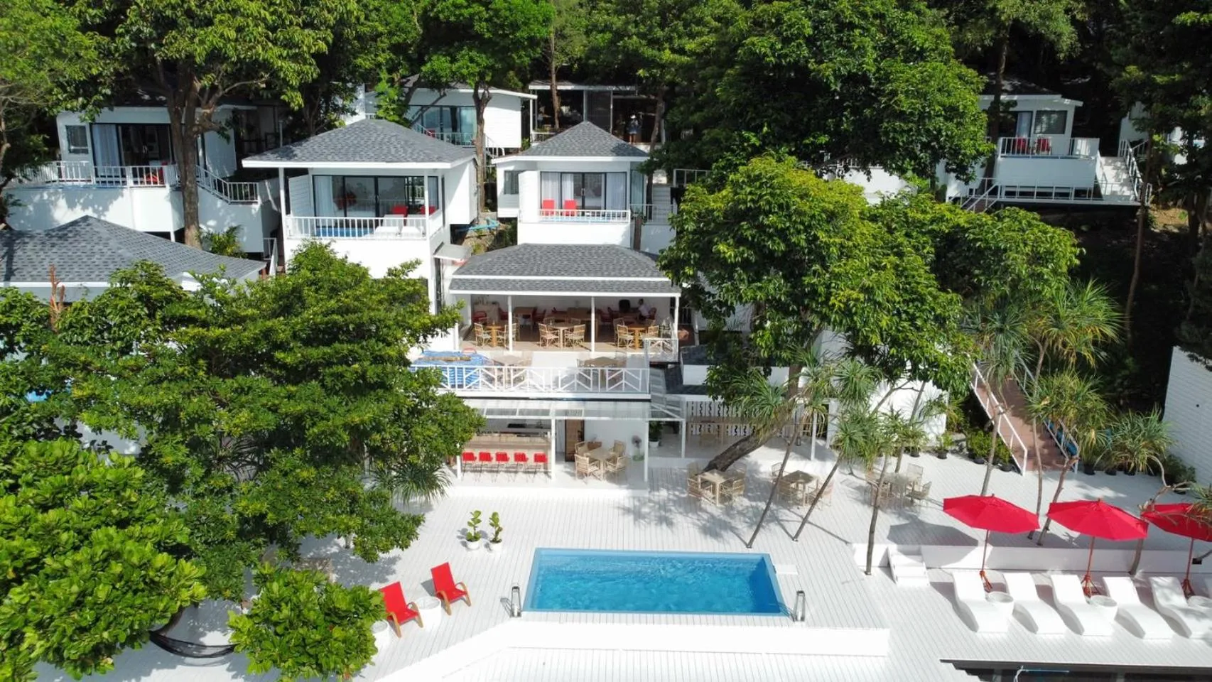 Property building in Casa De Lipe