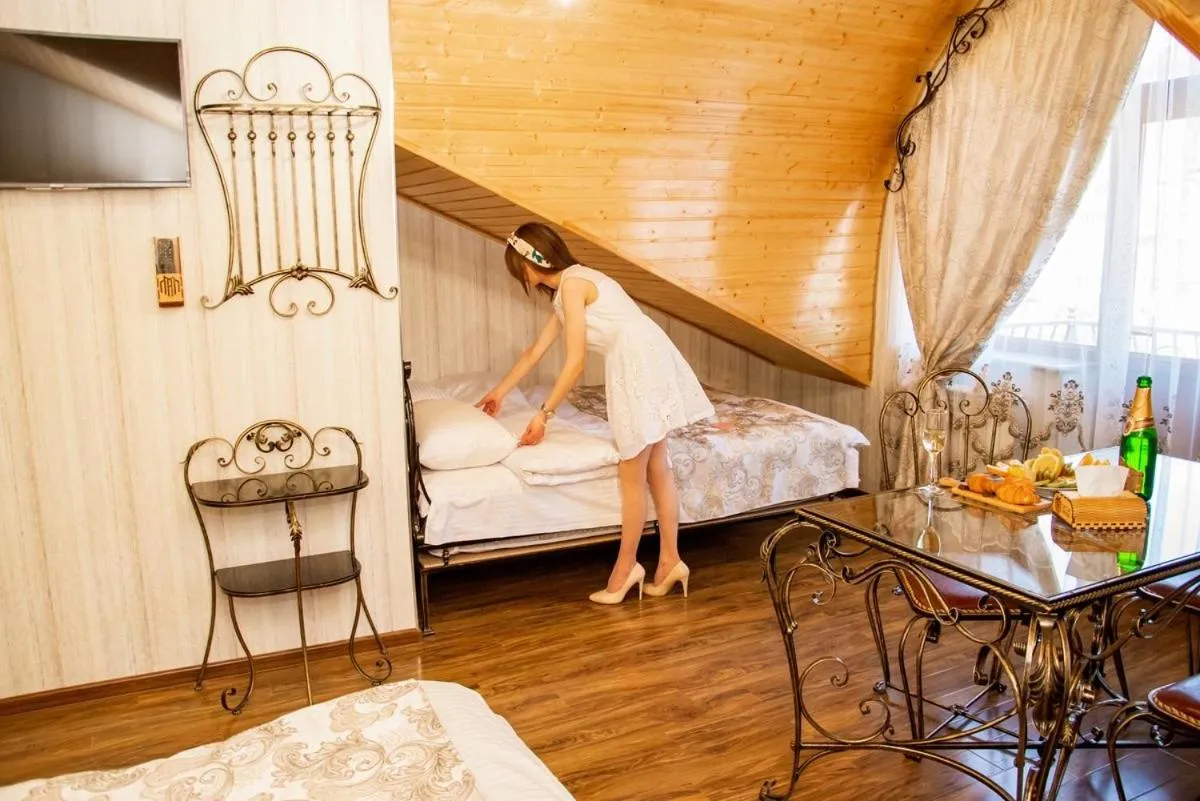 Bed in Har-Mar Hotel