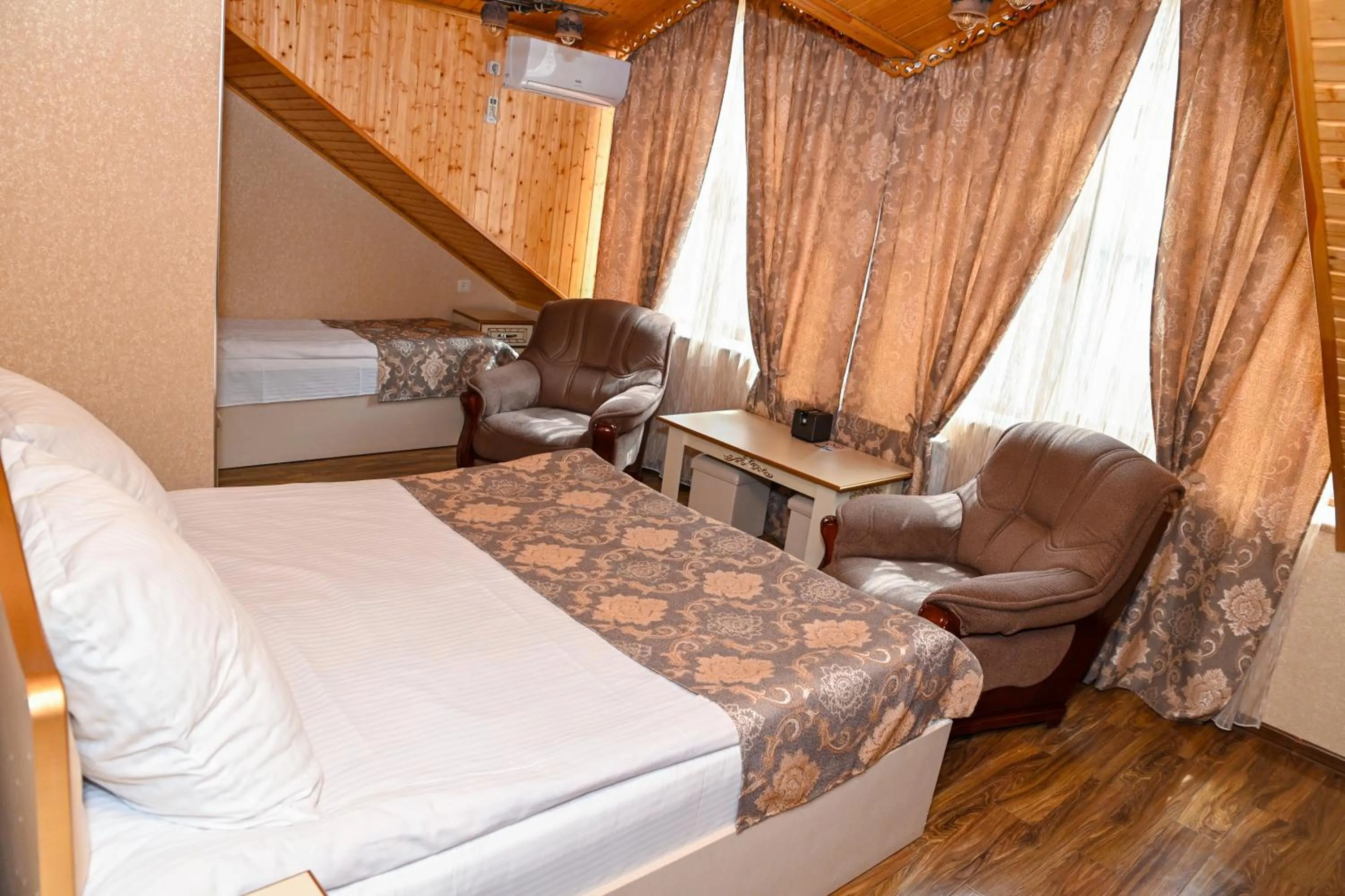 Bed in Har-Mar Hotel