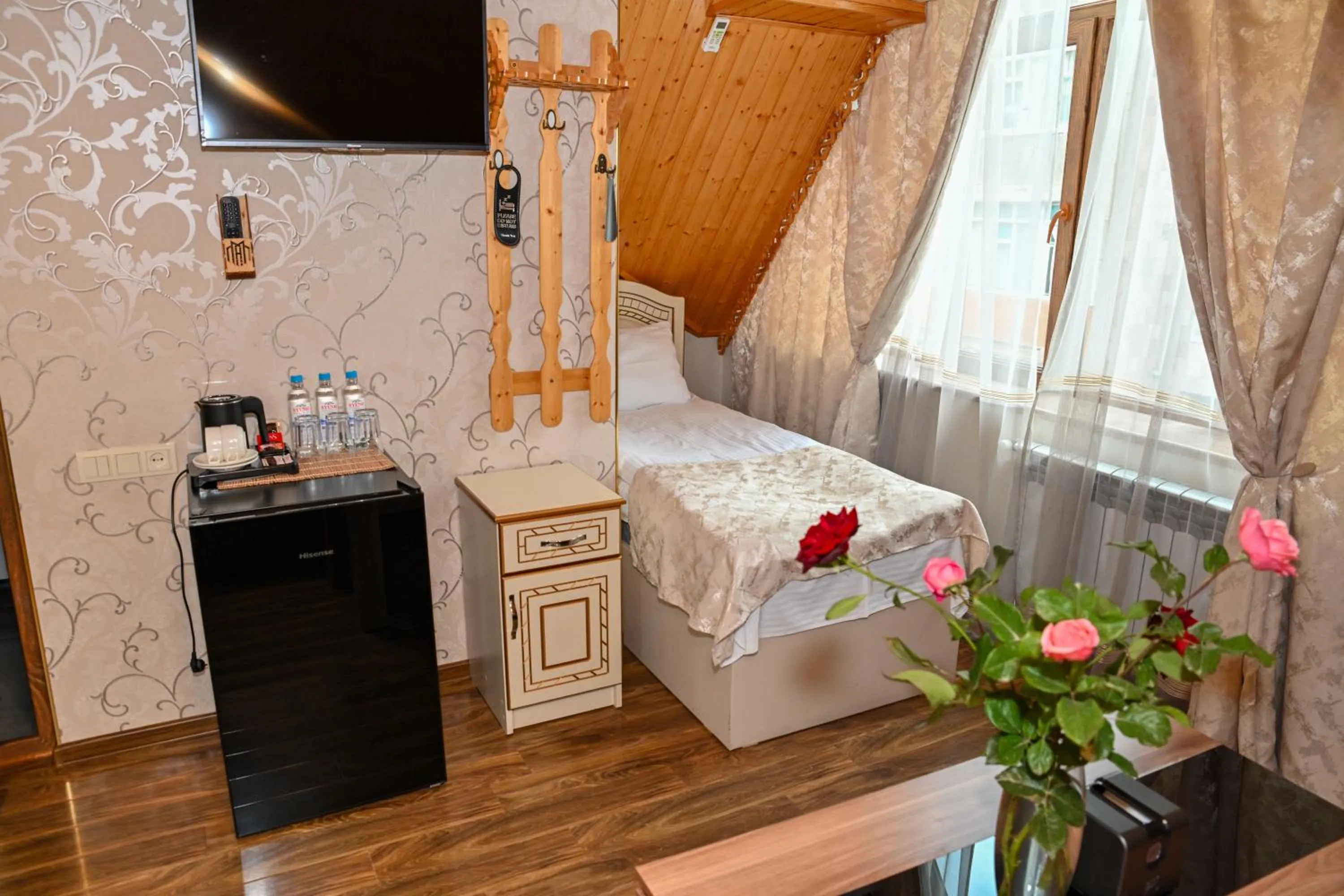 Bed in Har-Mar Hotel