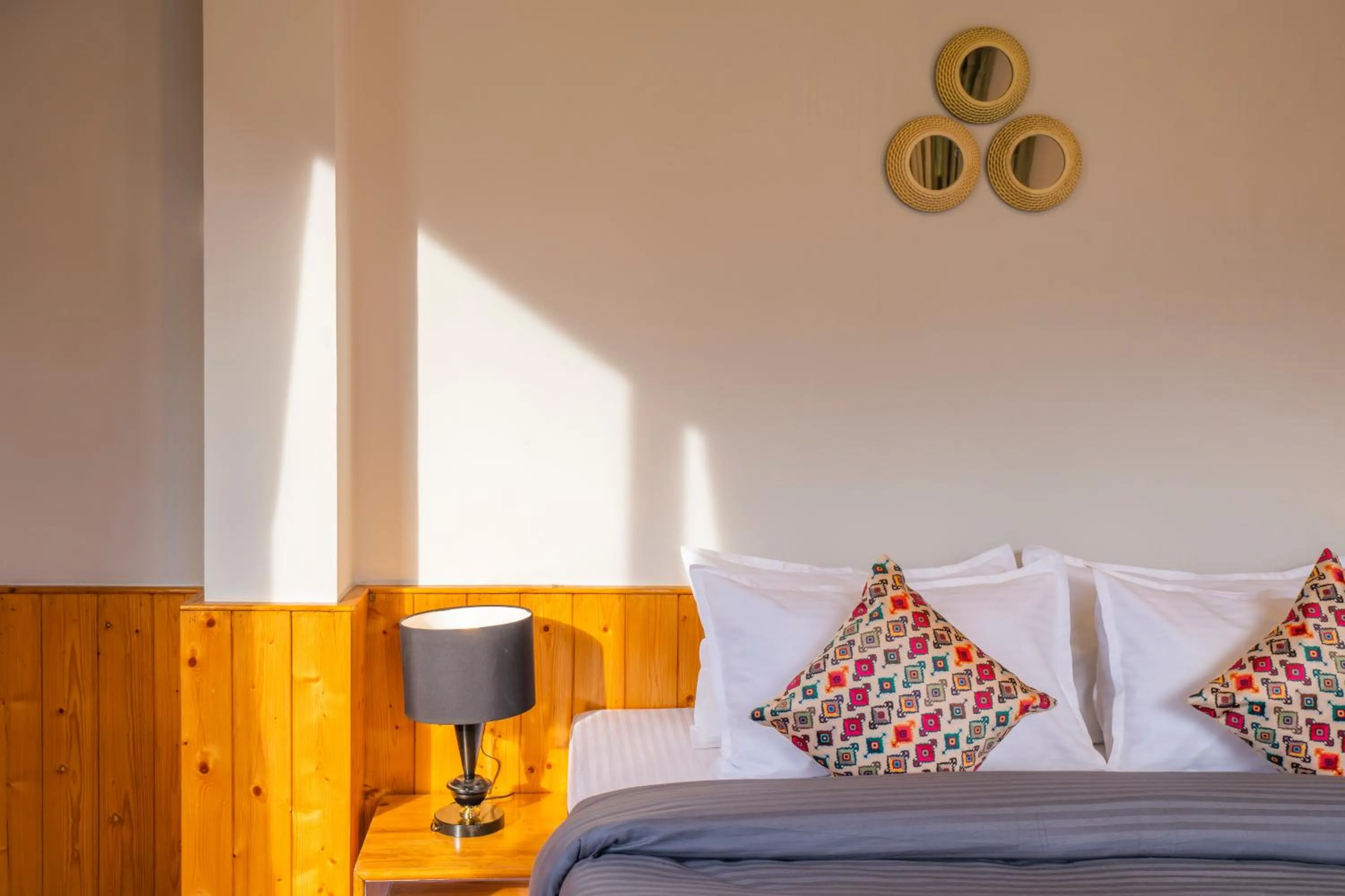 Bed in Zostel Manali, Vashisht