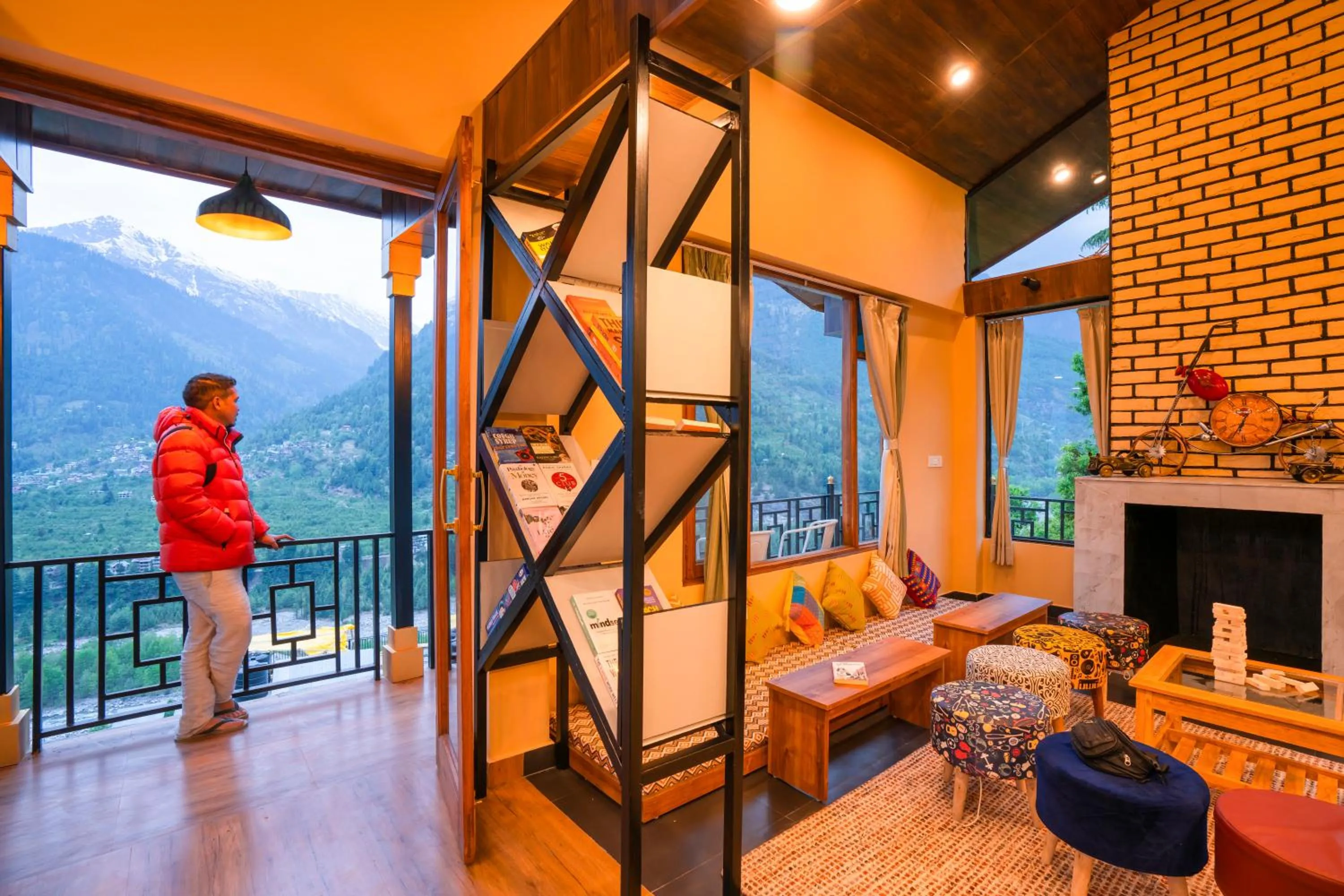 Natural landscape in Zostel Manali, Vashisht