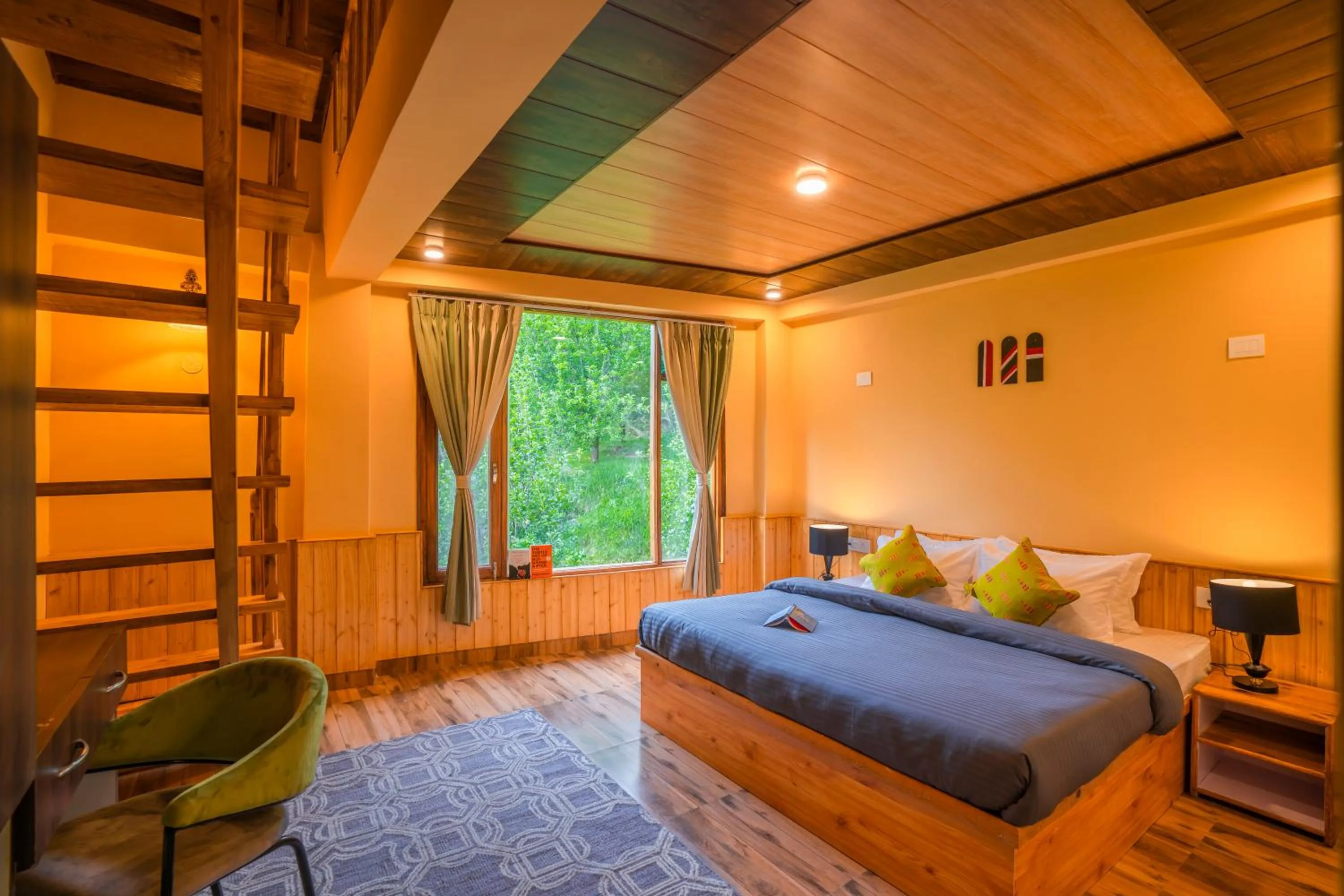 Bed in Zostel Manali, Vashisht