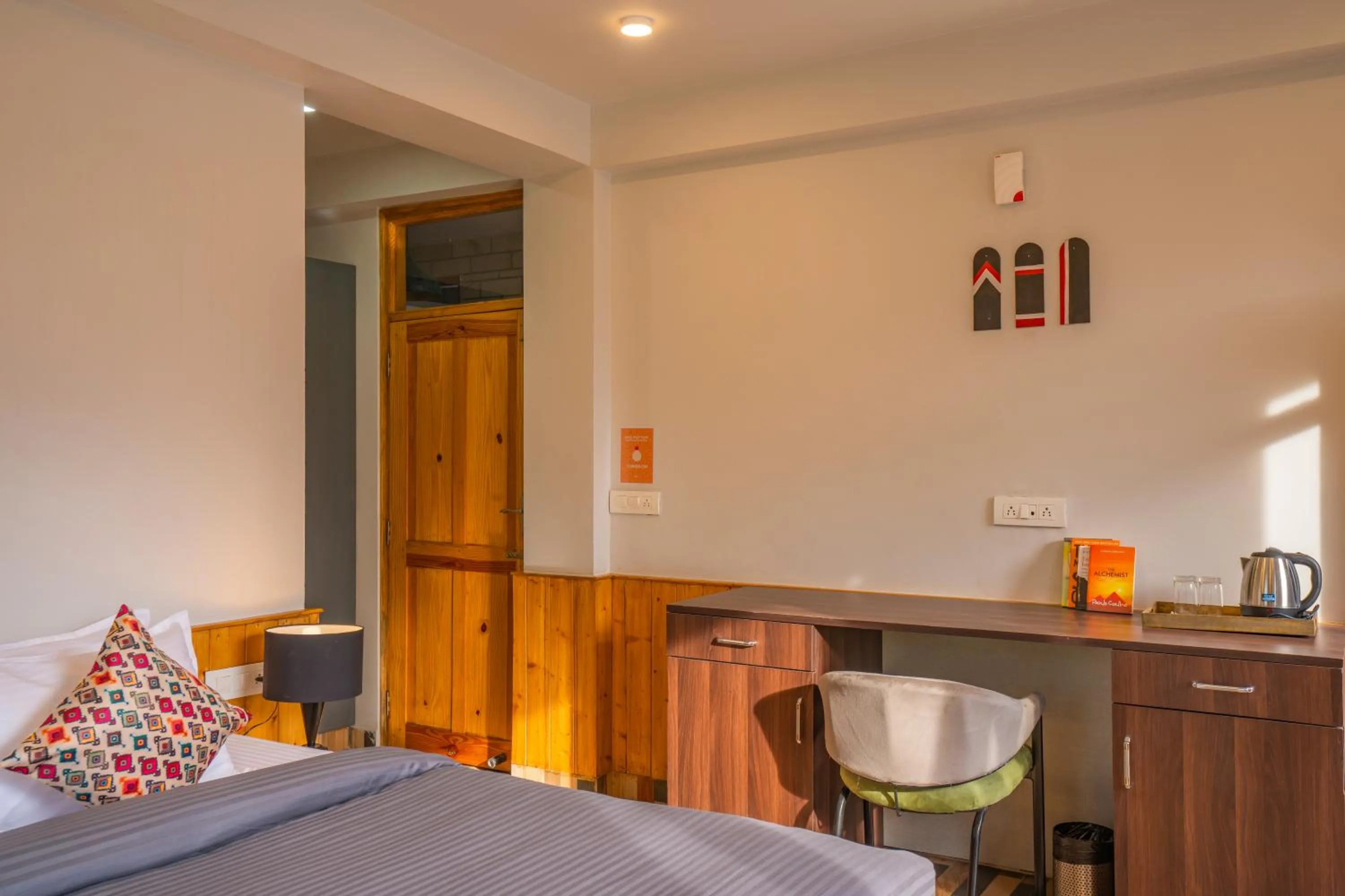 Bed in Zostel Manali, Vashisht