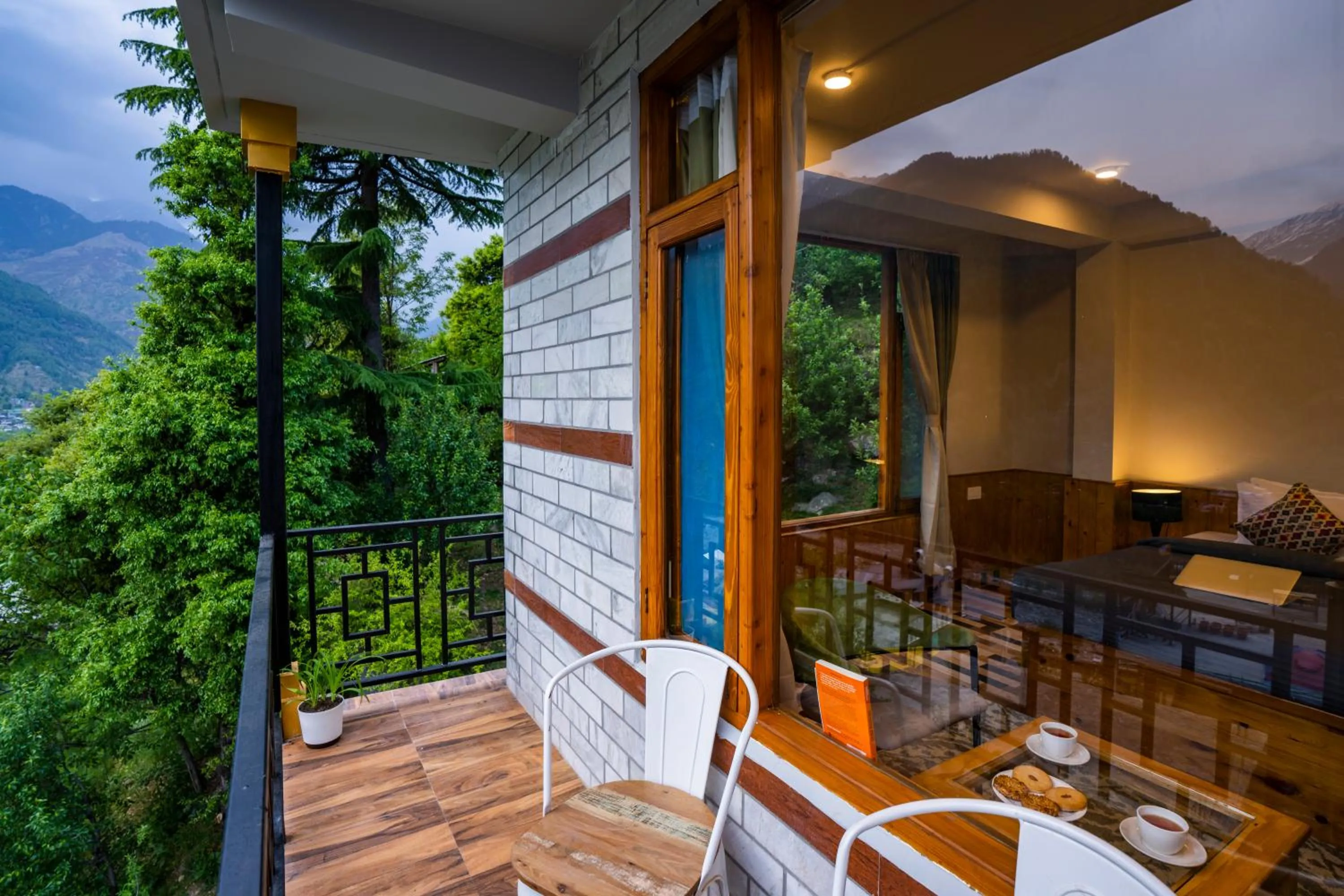 Balcony/Terrace in Zostel Manali, Vashisht