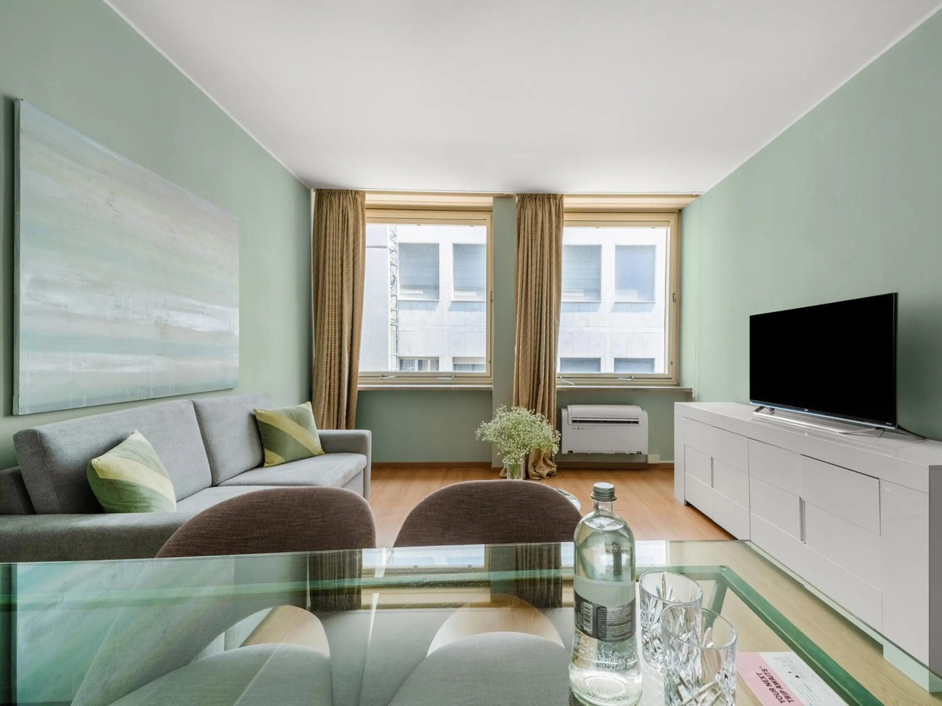 Living room in Milan Adore