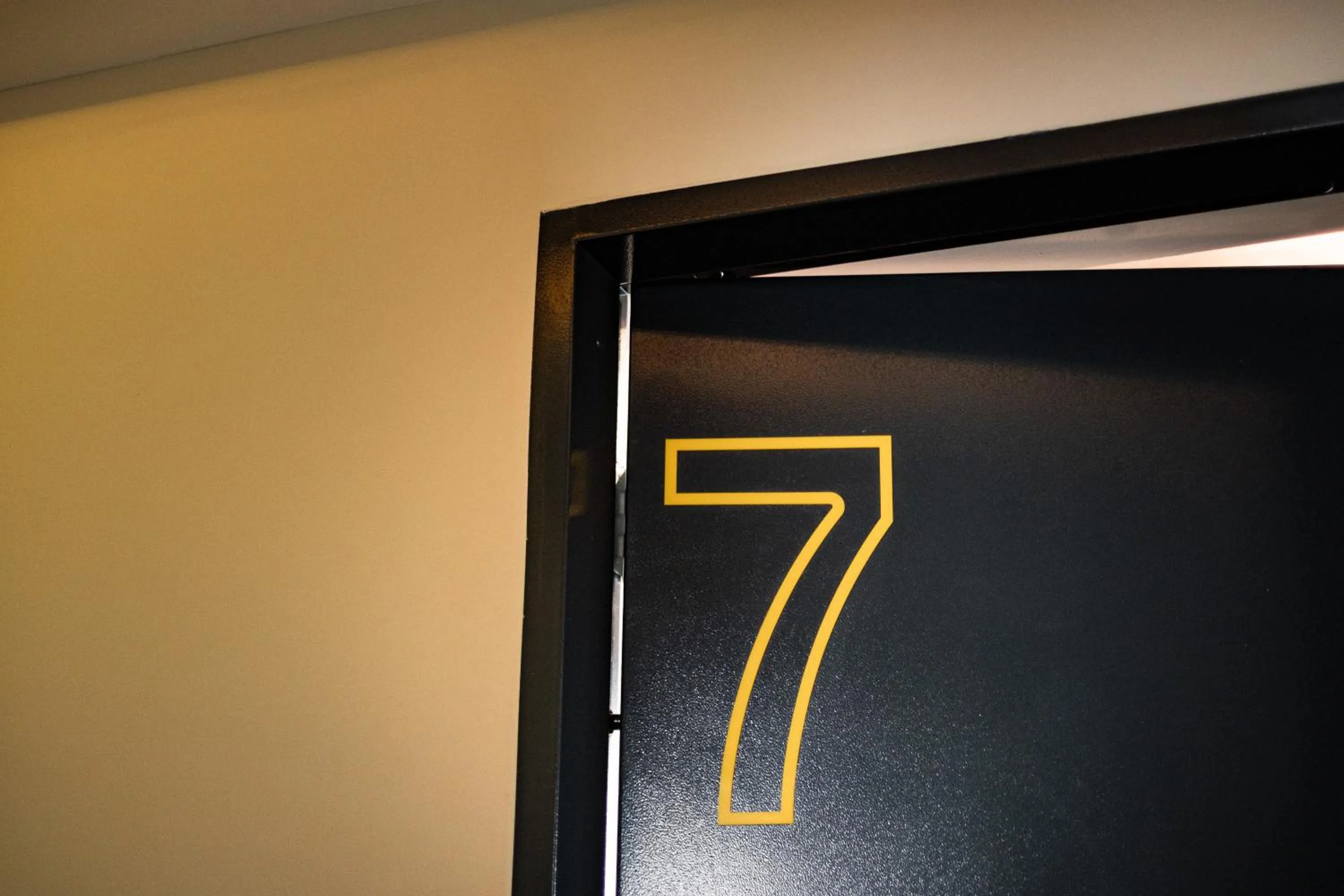 Mustang Boutique Rooms