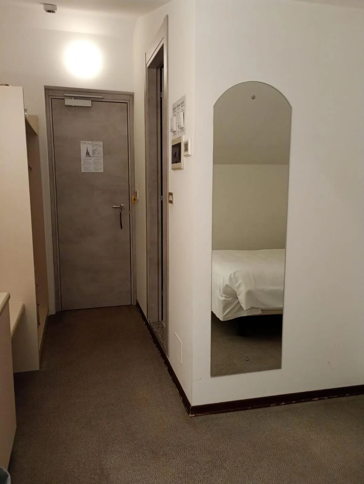 Photo of the whole room, Bed in Hotel Des Alpes