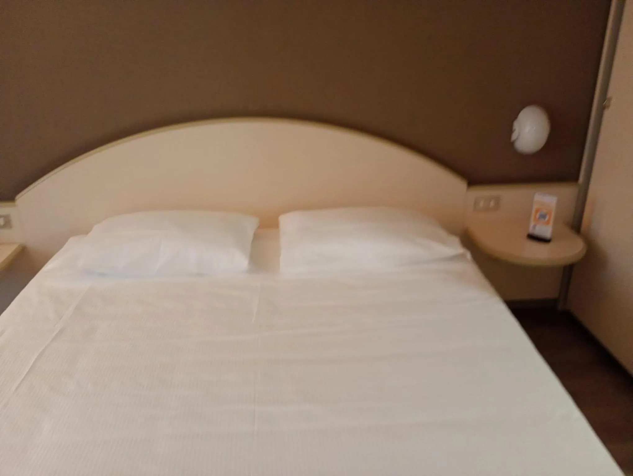 Bed in Hotel Des Alpes