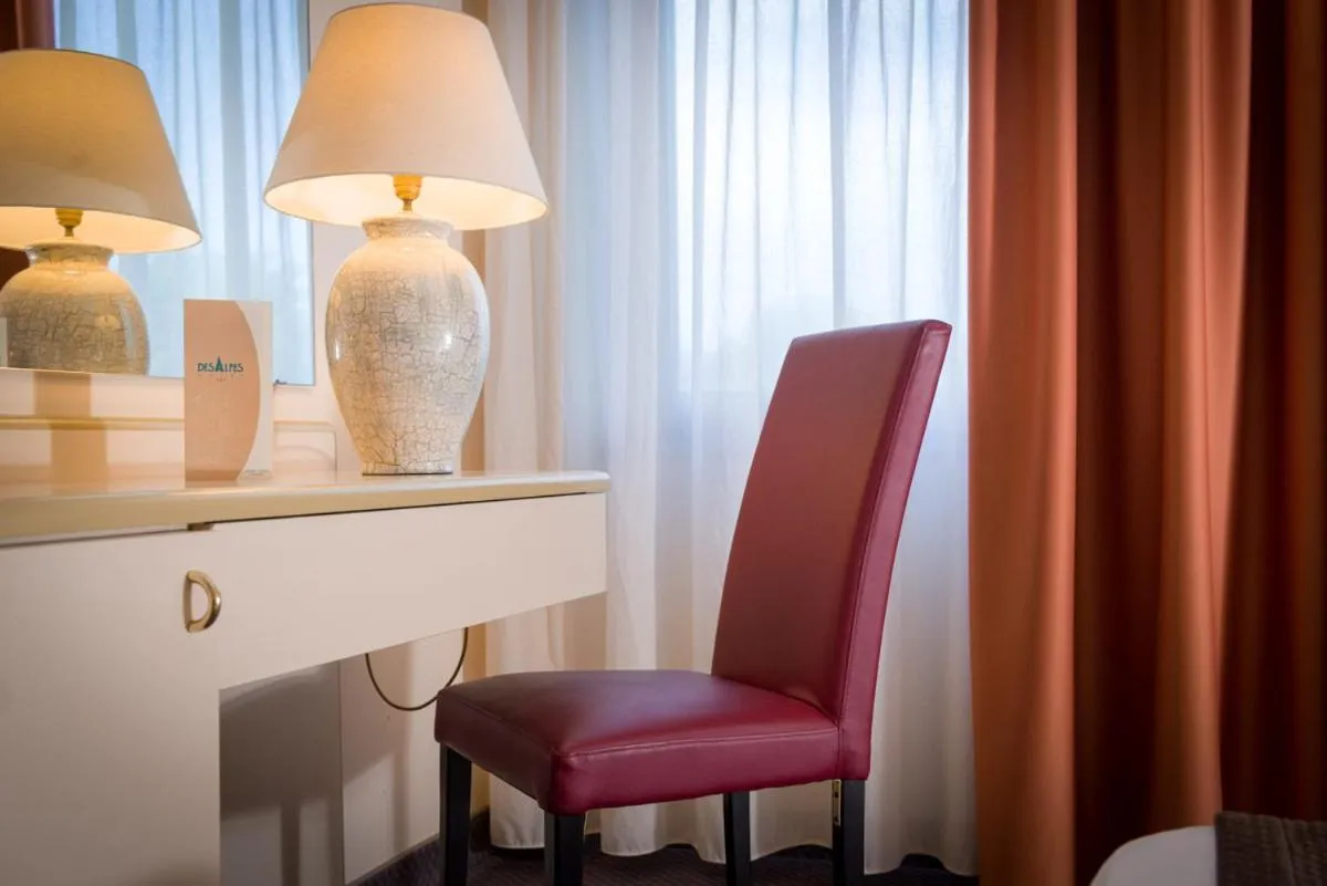 Seating area in Hotel Des Alpes