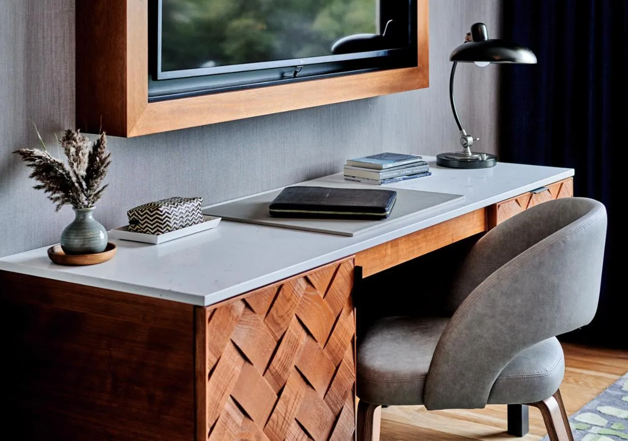 Bedroom in Lockwood Hotel