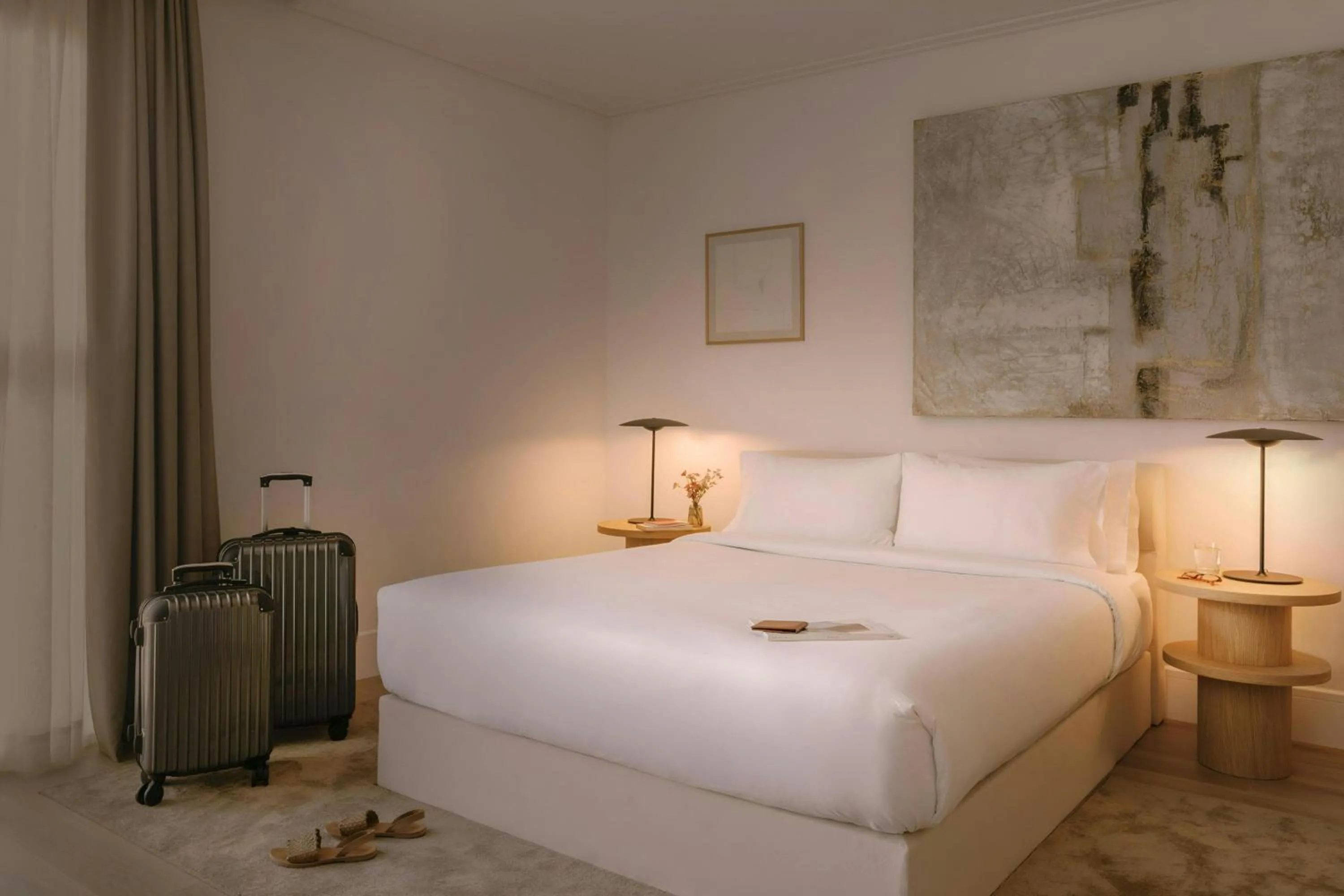 Bedroom, Bed in Paseo de Gracia Hotel, Sonder by Marriott Bonvoy