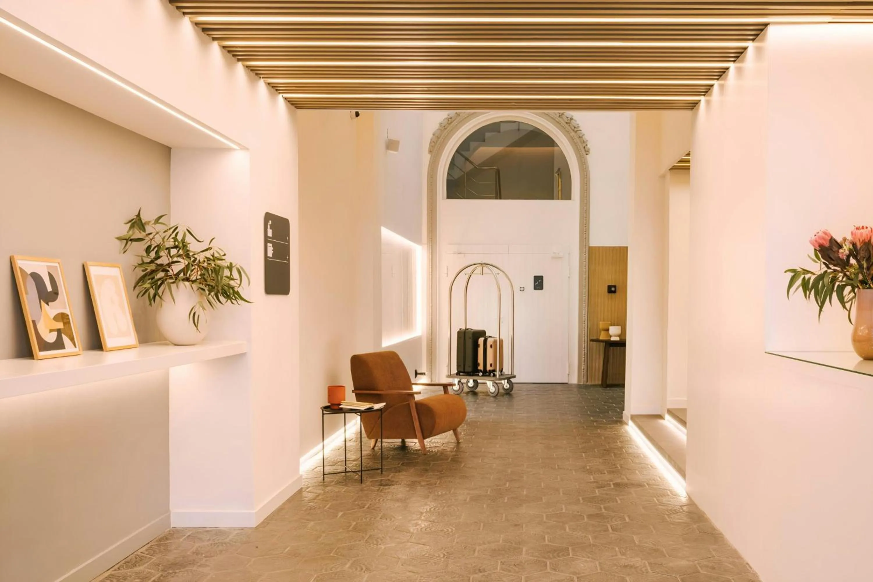 Lobby or reception in Paseo de Gracia Hotel, Sonder by Marriott Bonvoy