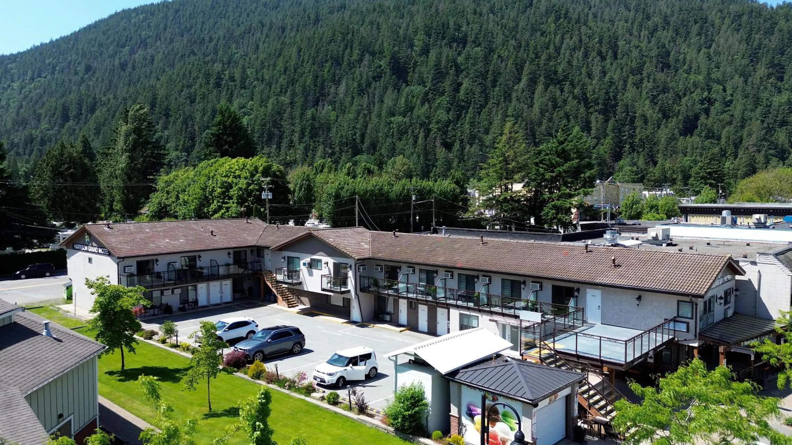 Harrison Grand Motel