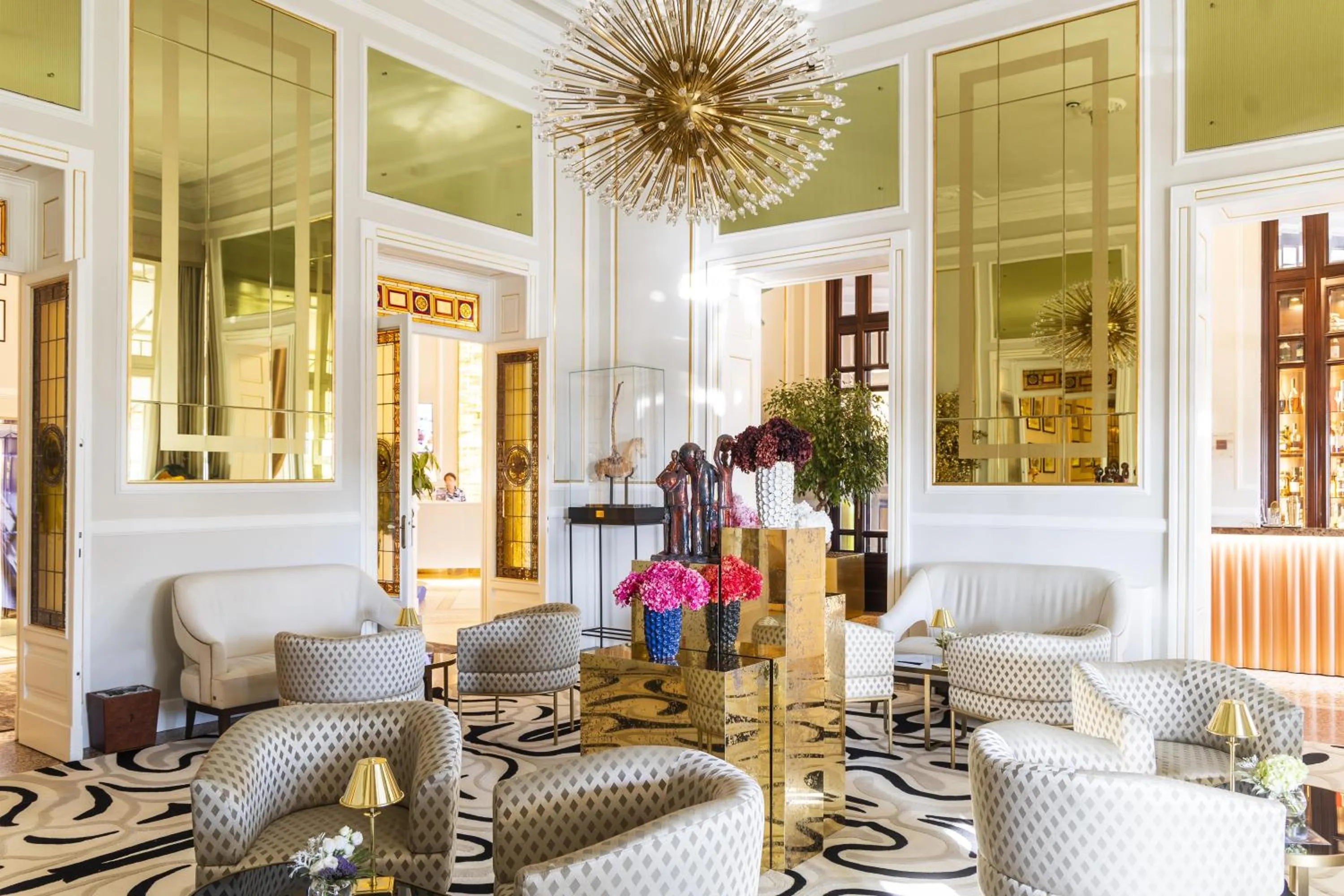 Lounge or bar in Grand Hotel Principe Di Piemonte