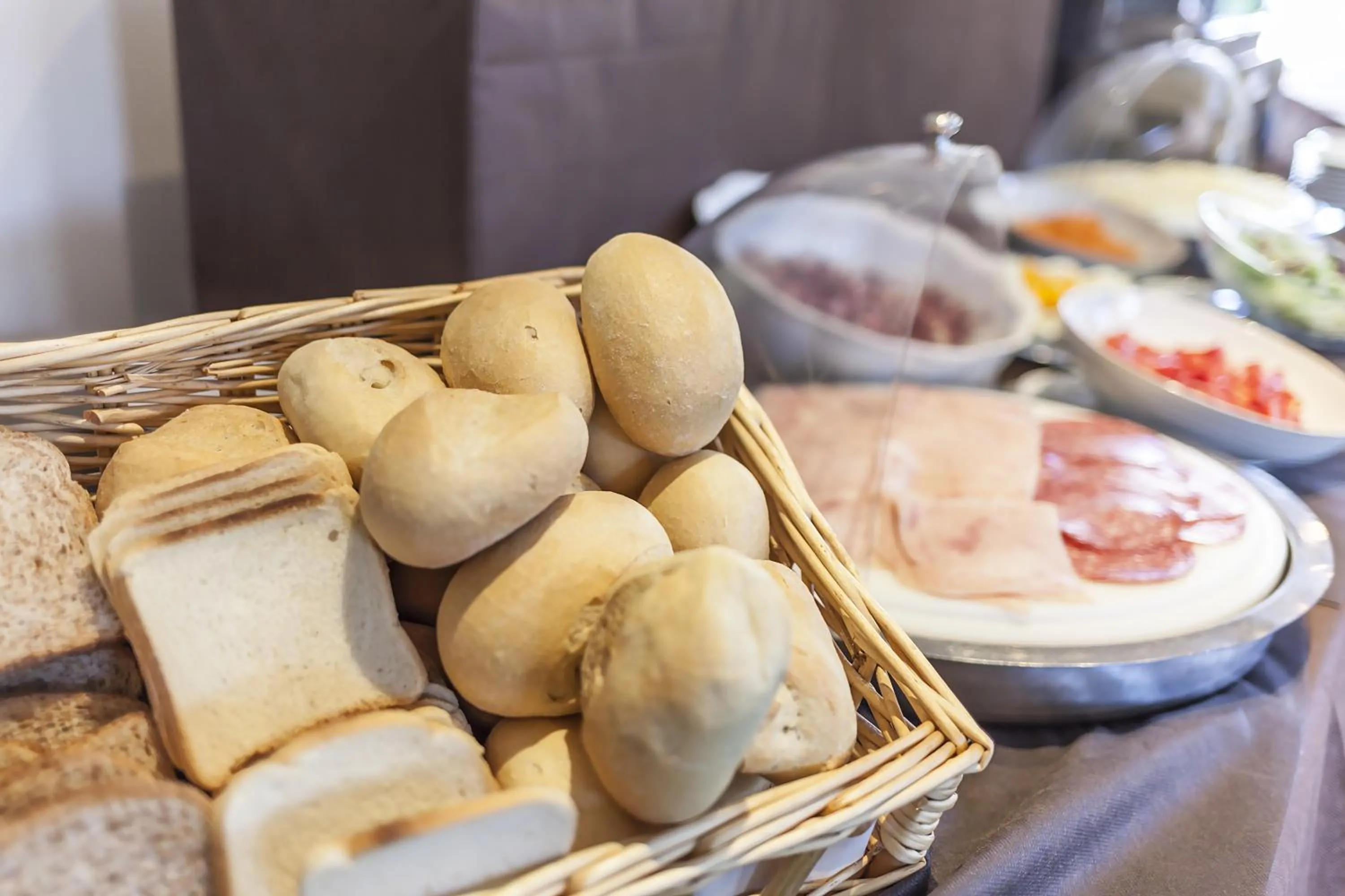 Restaurant/places to eat in Grand Hotel Bonanno