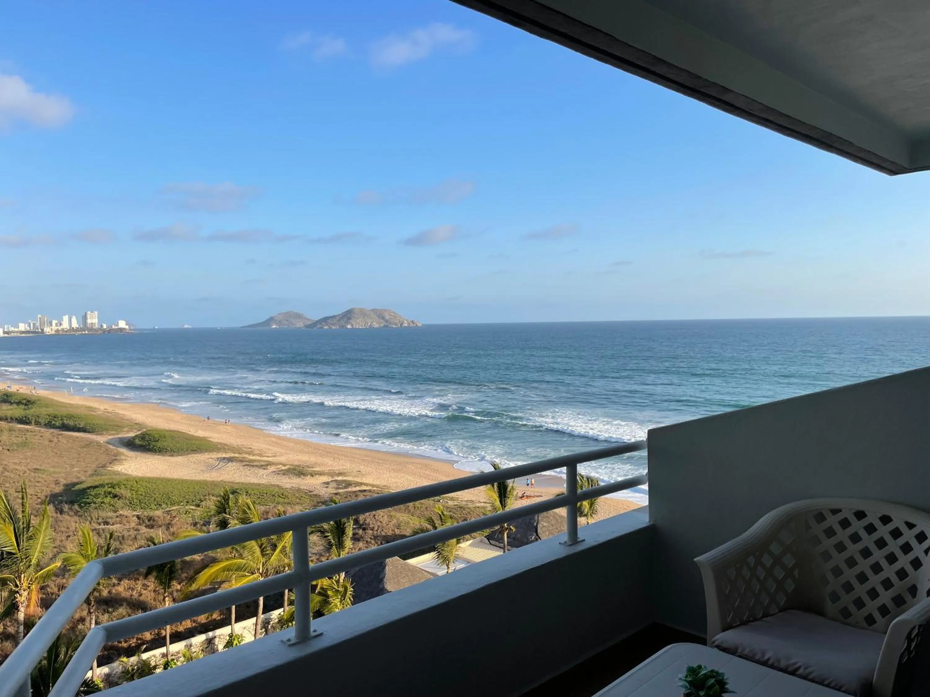 Natural landscape in Quintas Del Mar II condominio con vista al mar