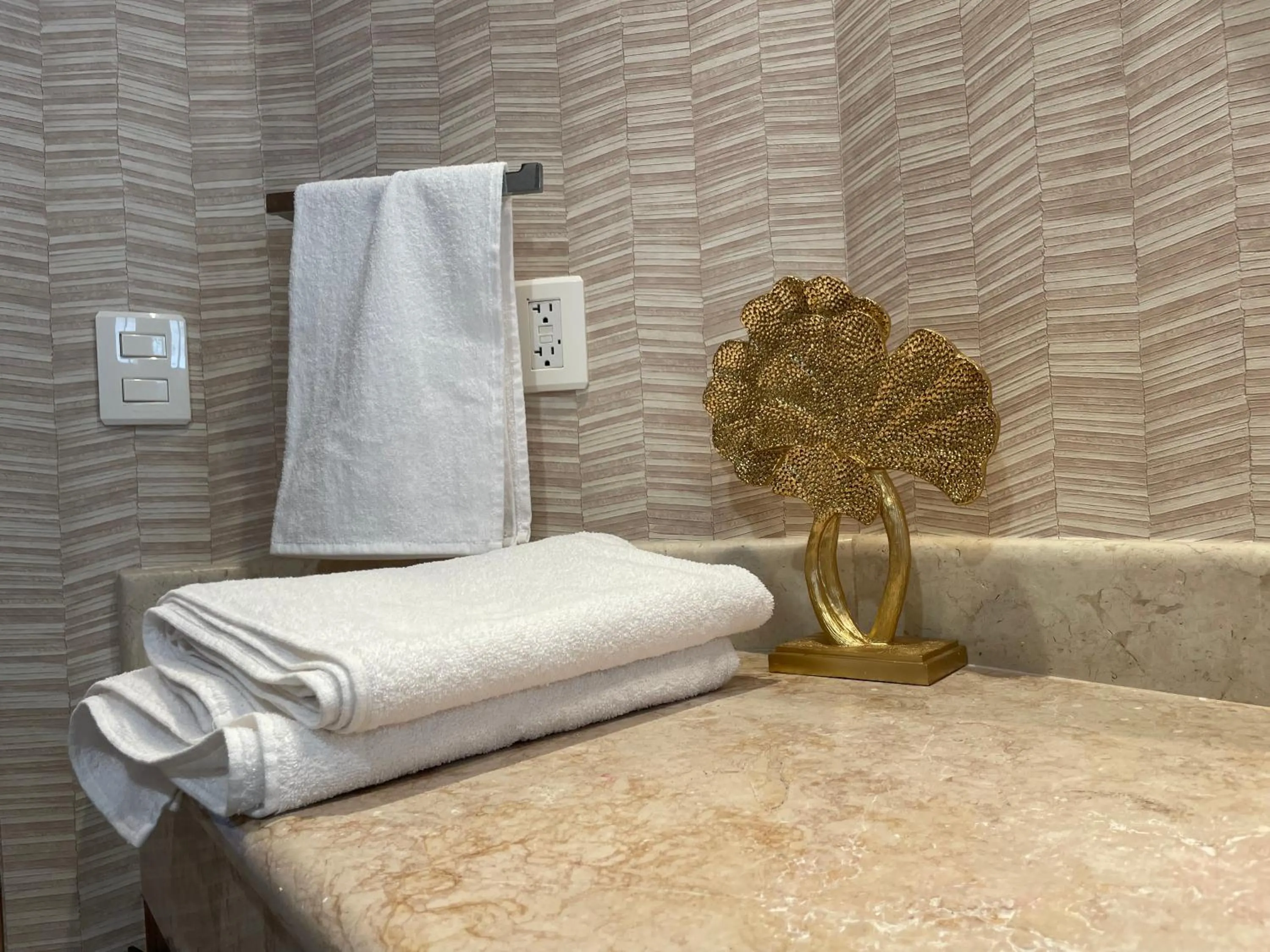 Bathroom in Quintas Del Mar II condominio con vista al mar