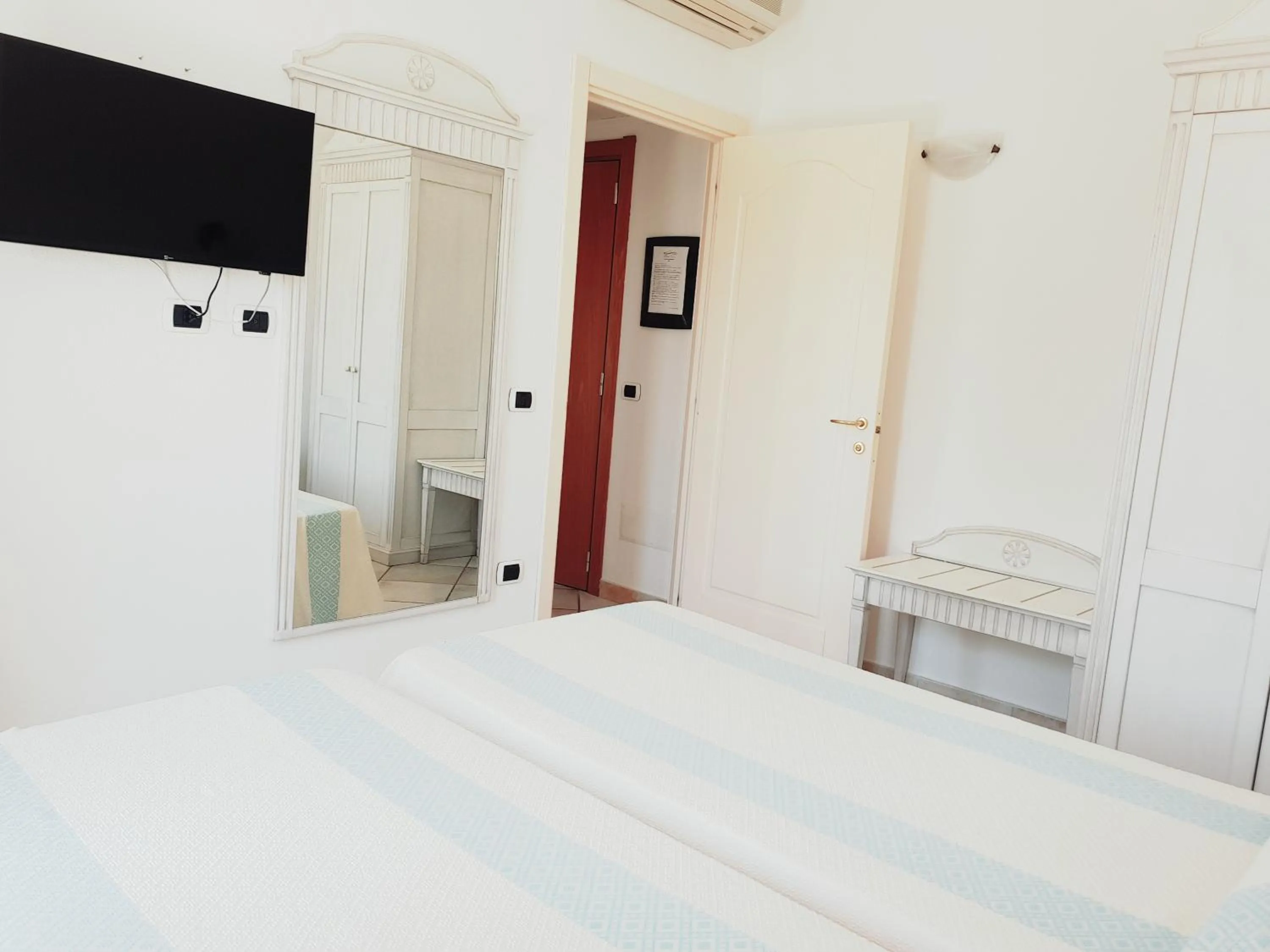 TV and multimedia in Castello Di Tavolara