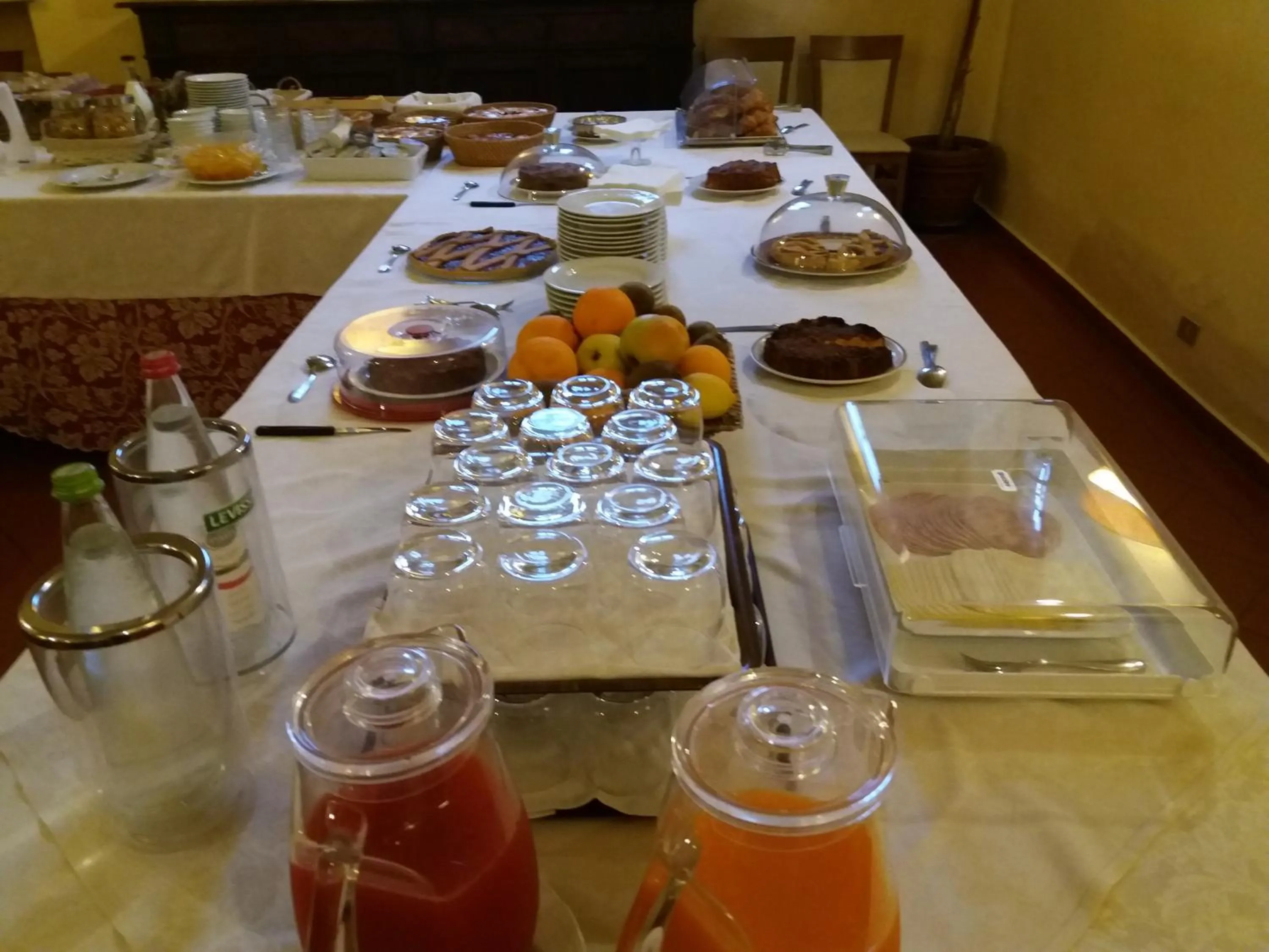 Continental breakfast in Lo Spedalicchio
