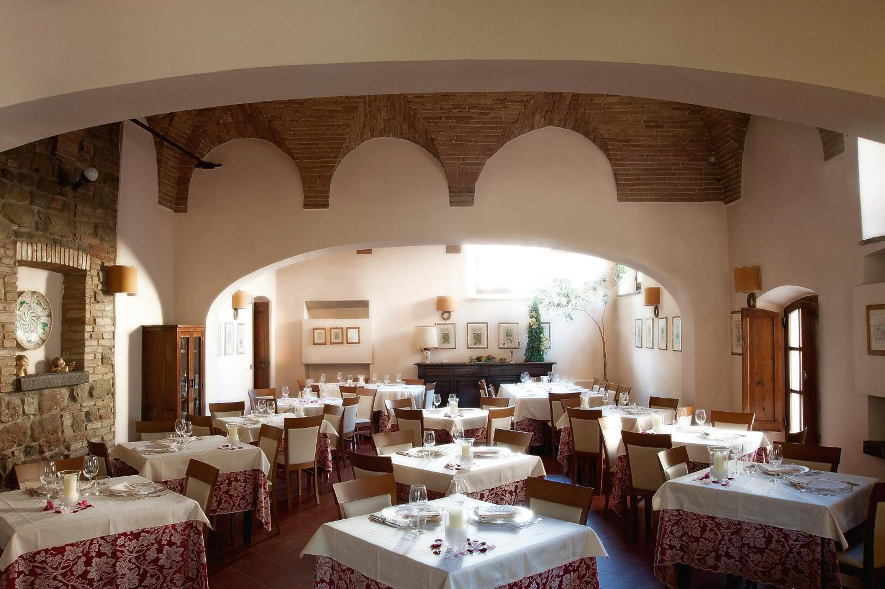 Restaurant/places to eat in Lo Spedalicchio