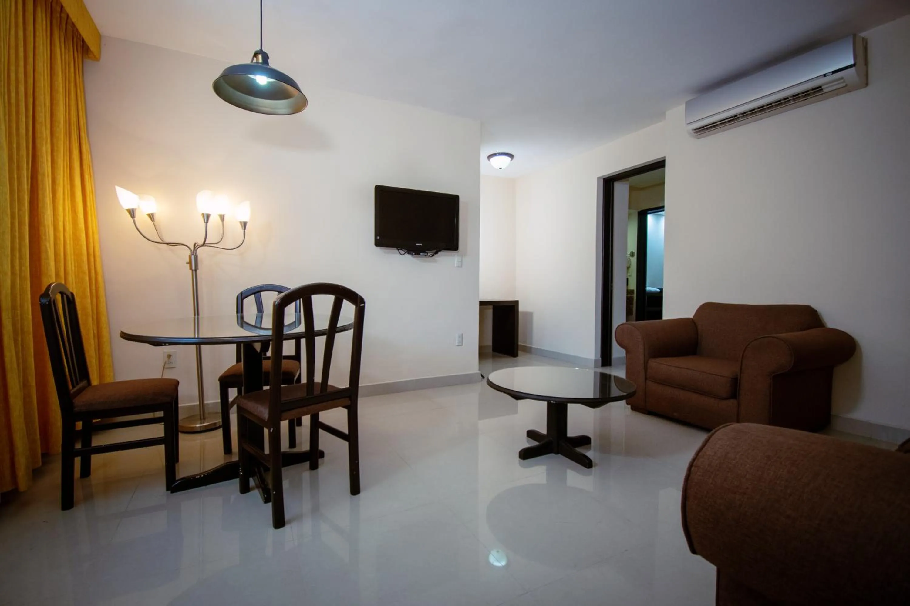 TV and multimedia in Eco City Hoteles