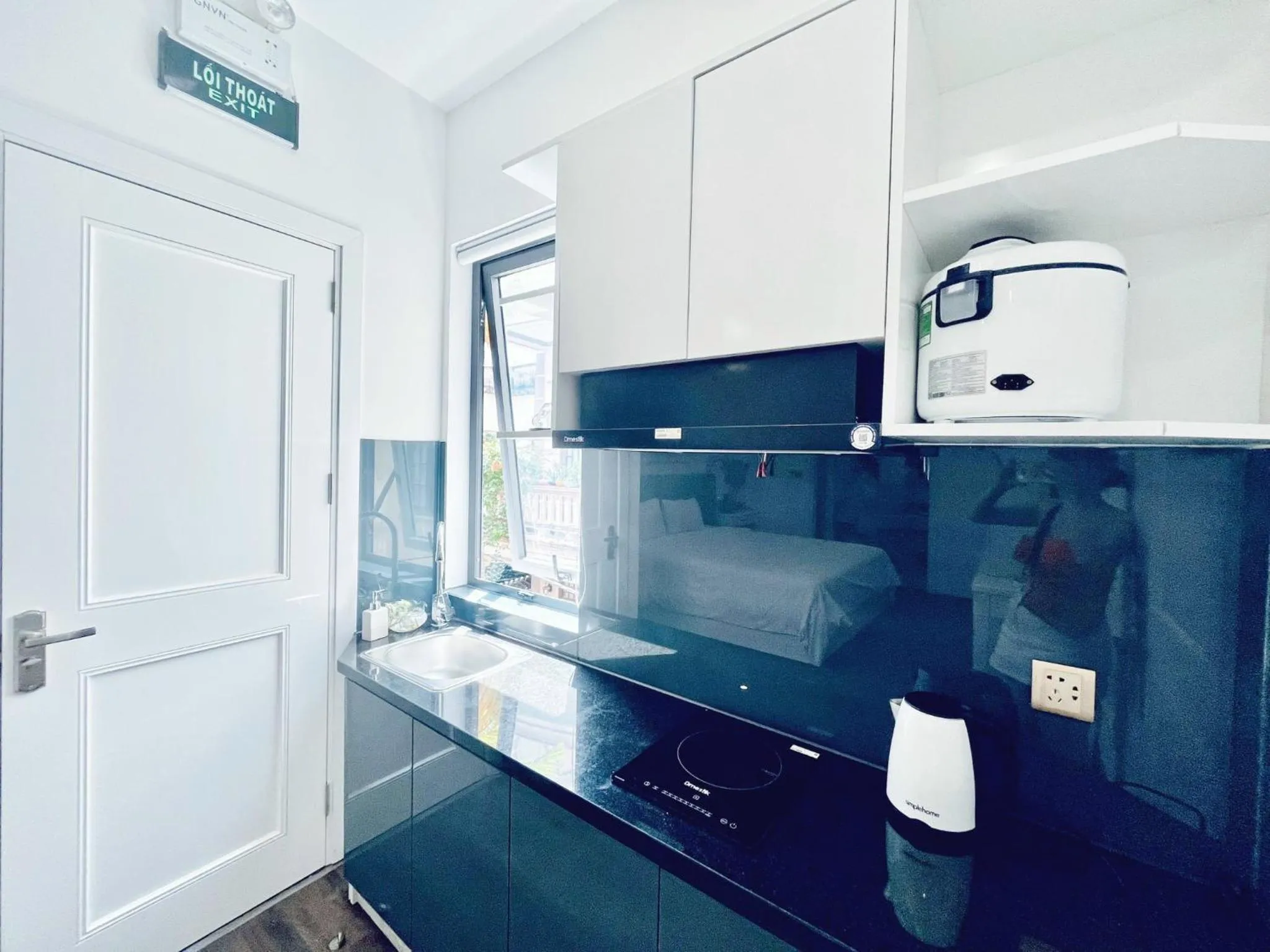 stove in Amy Hotel And Apartment Hue