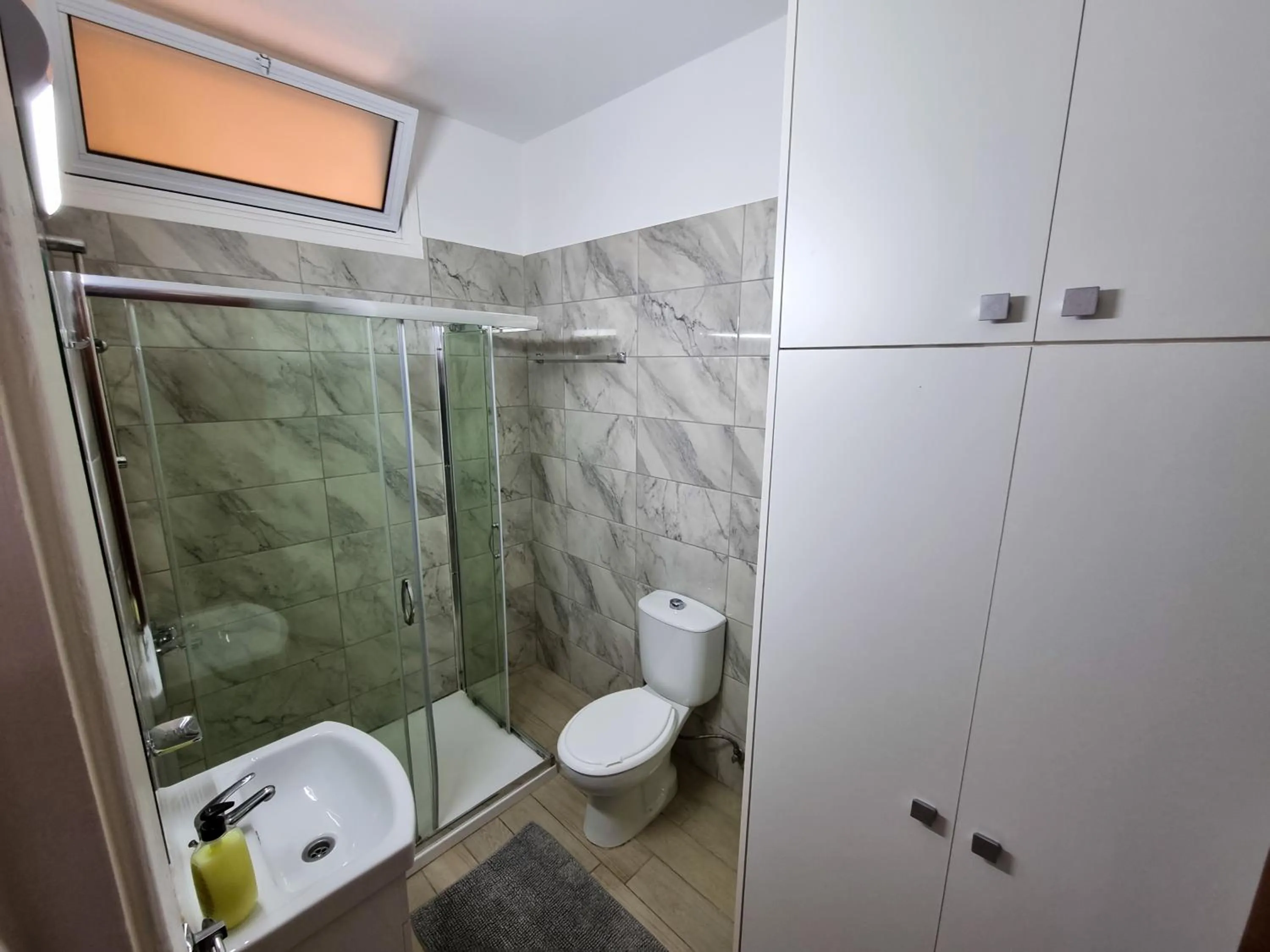 Bathroom in Springfield Park Apartment