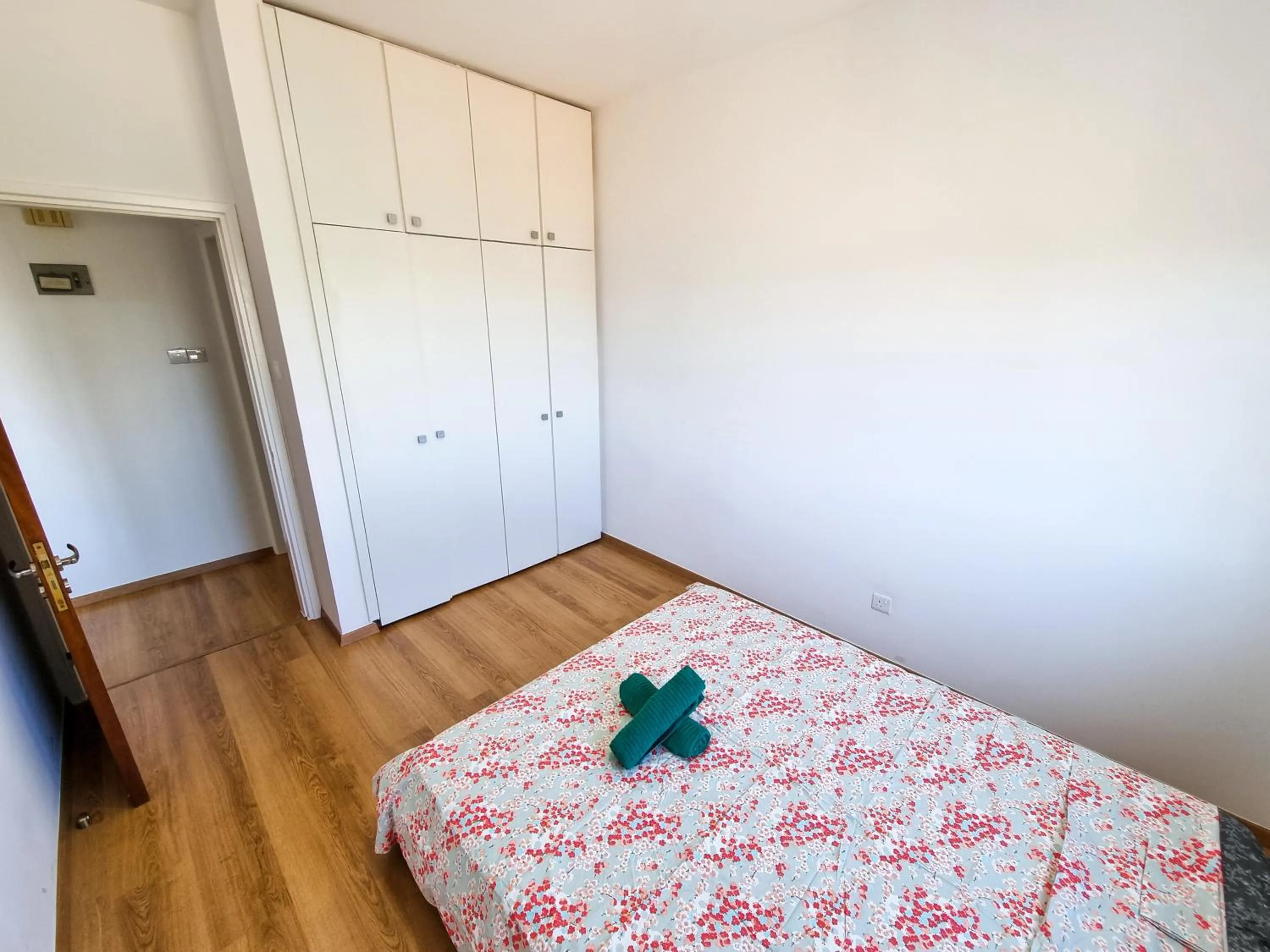 Bedroom, Bed in Springfield Park Apartment