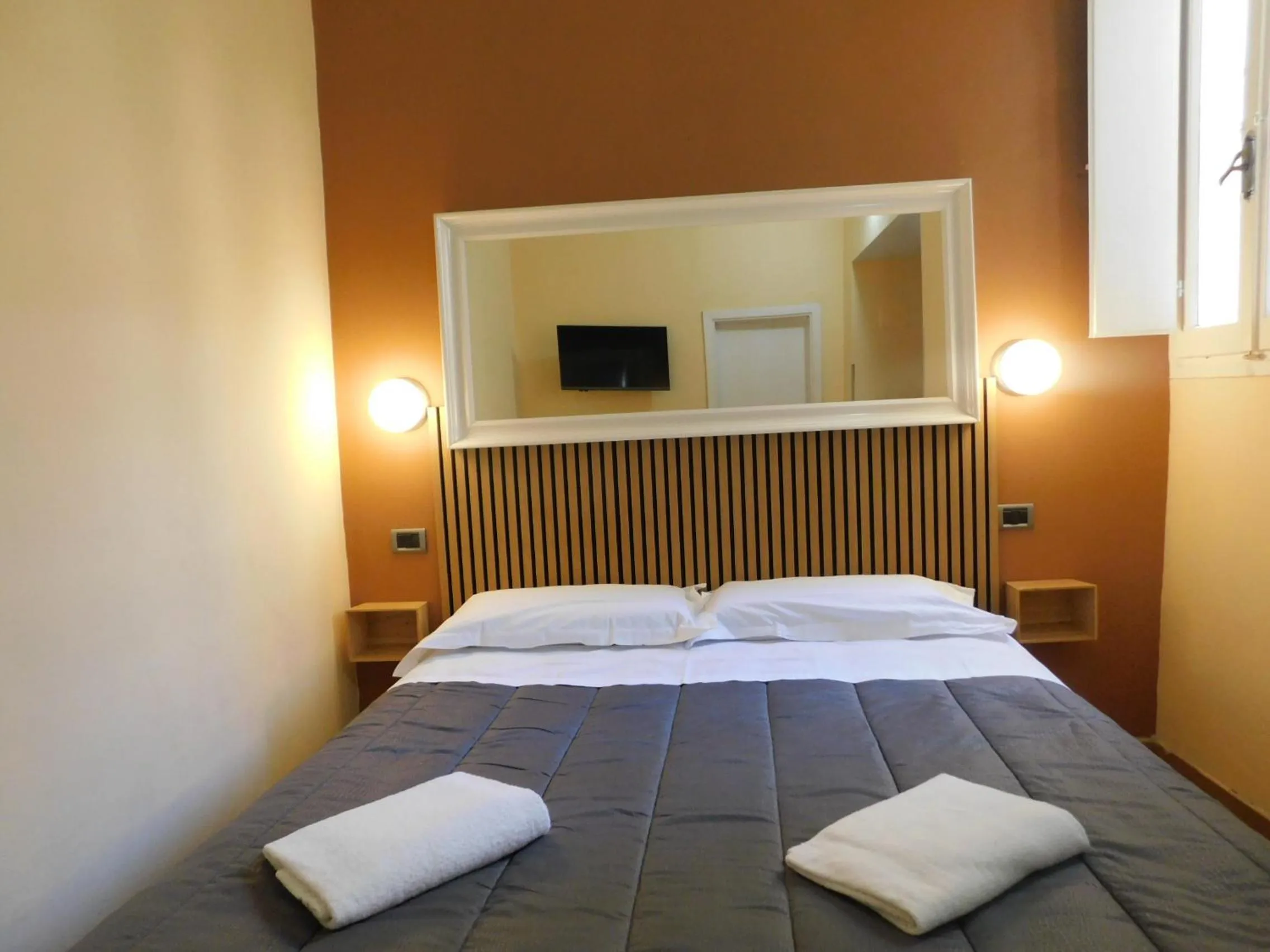 Bed in PICCOLO HOTEL Nel Centro Storico di Firenze