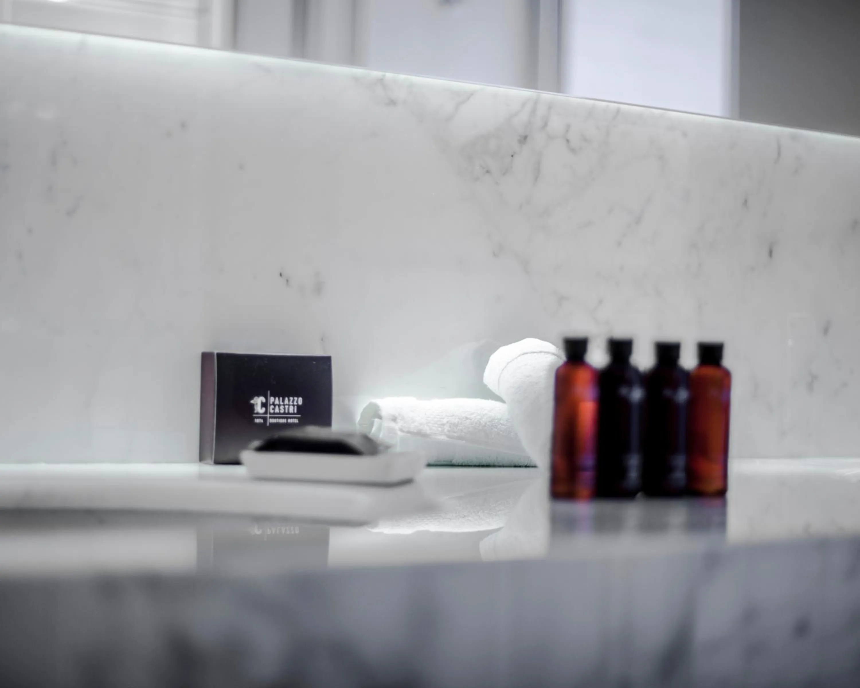 Bathroom in Palazzo Castri 1874 Spa & Garden