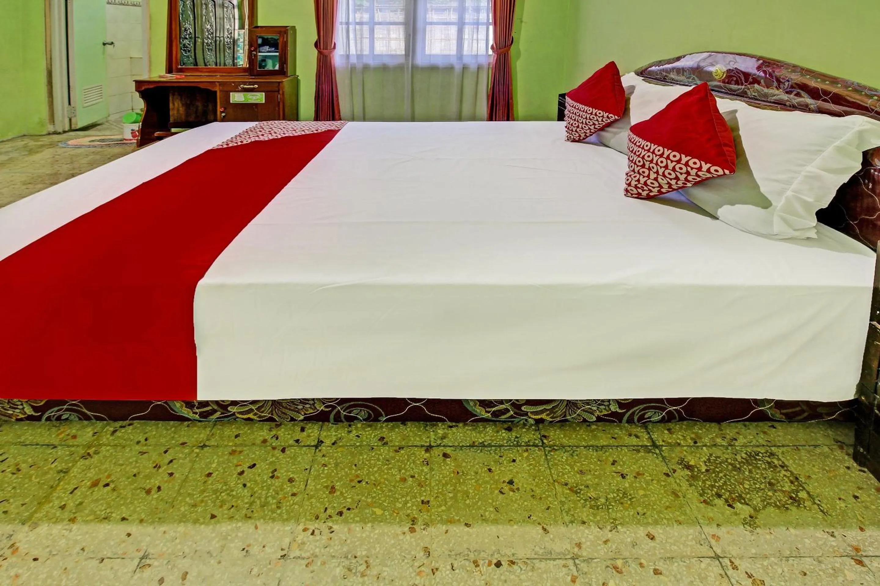 Bedroom, Bed in Hotel O Desa Wisata Pandean