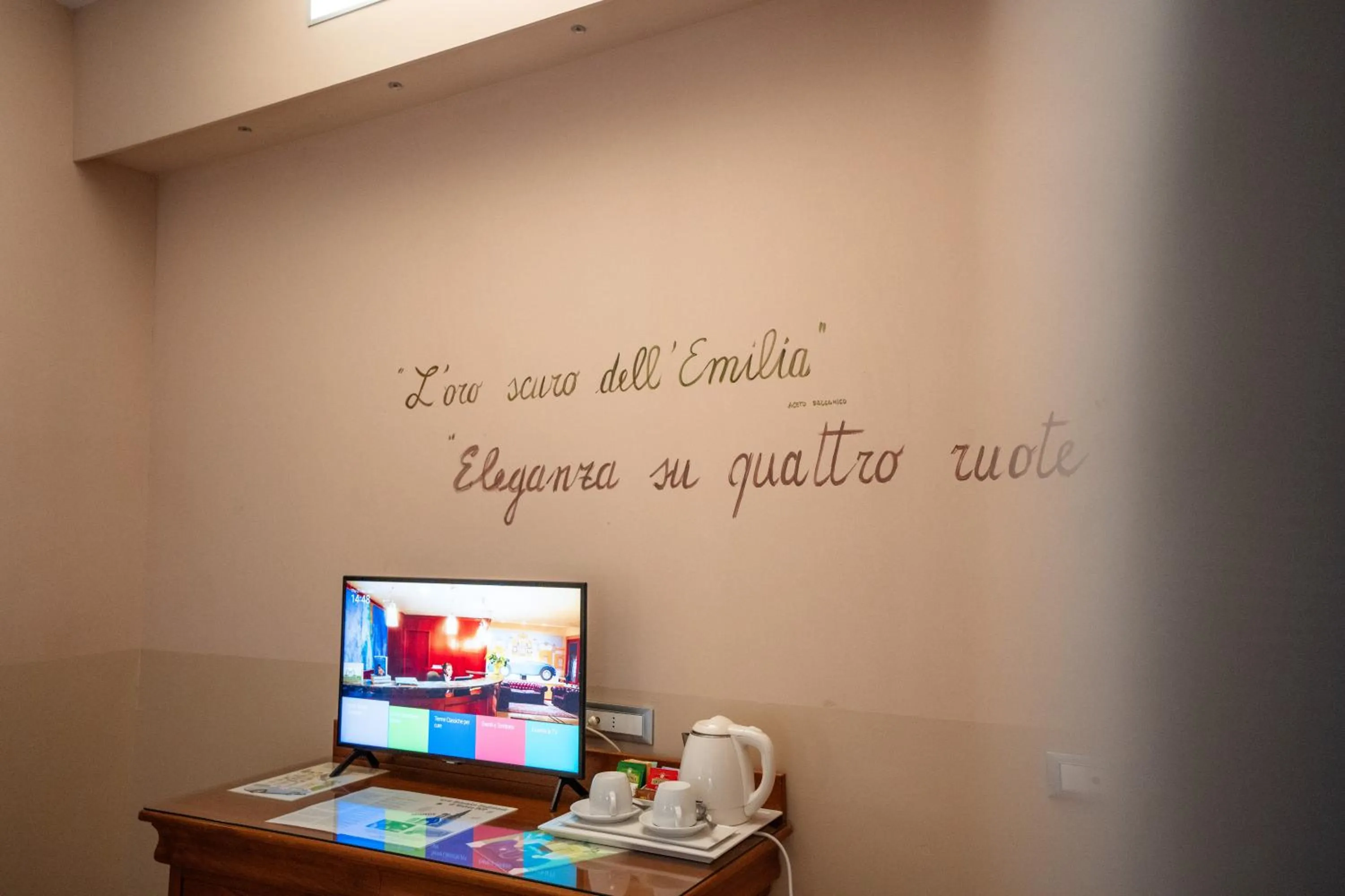 TV and multimedia in Hotel Terme Salvarola