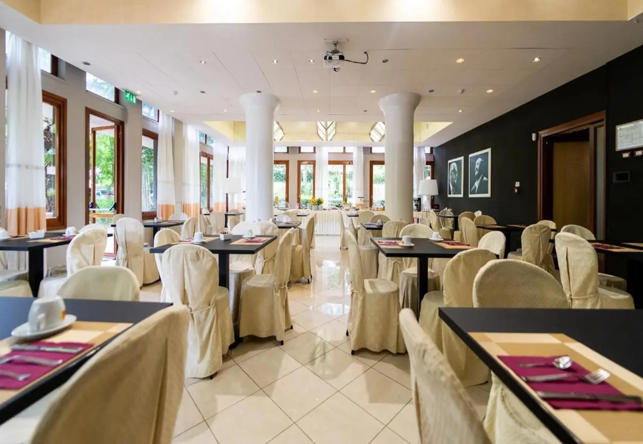 Breakfast in Hotel Terme Salvarola