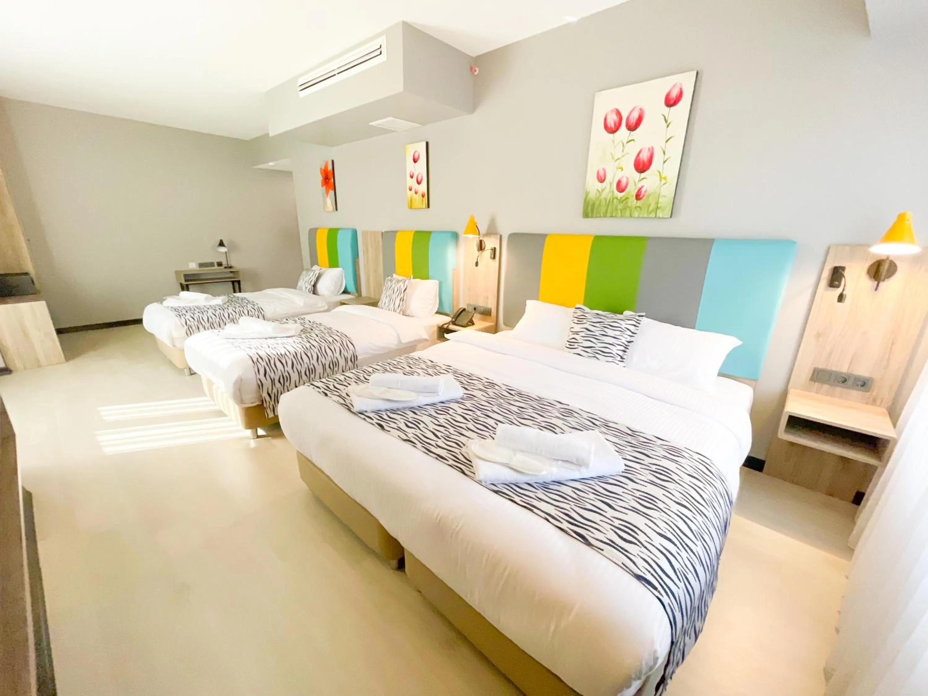 Photo of the whole room, Bed in Center Inn Hotel Maltepe İstanbul