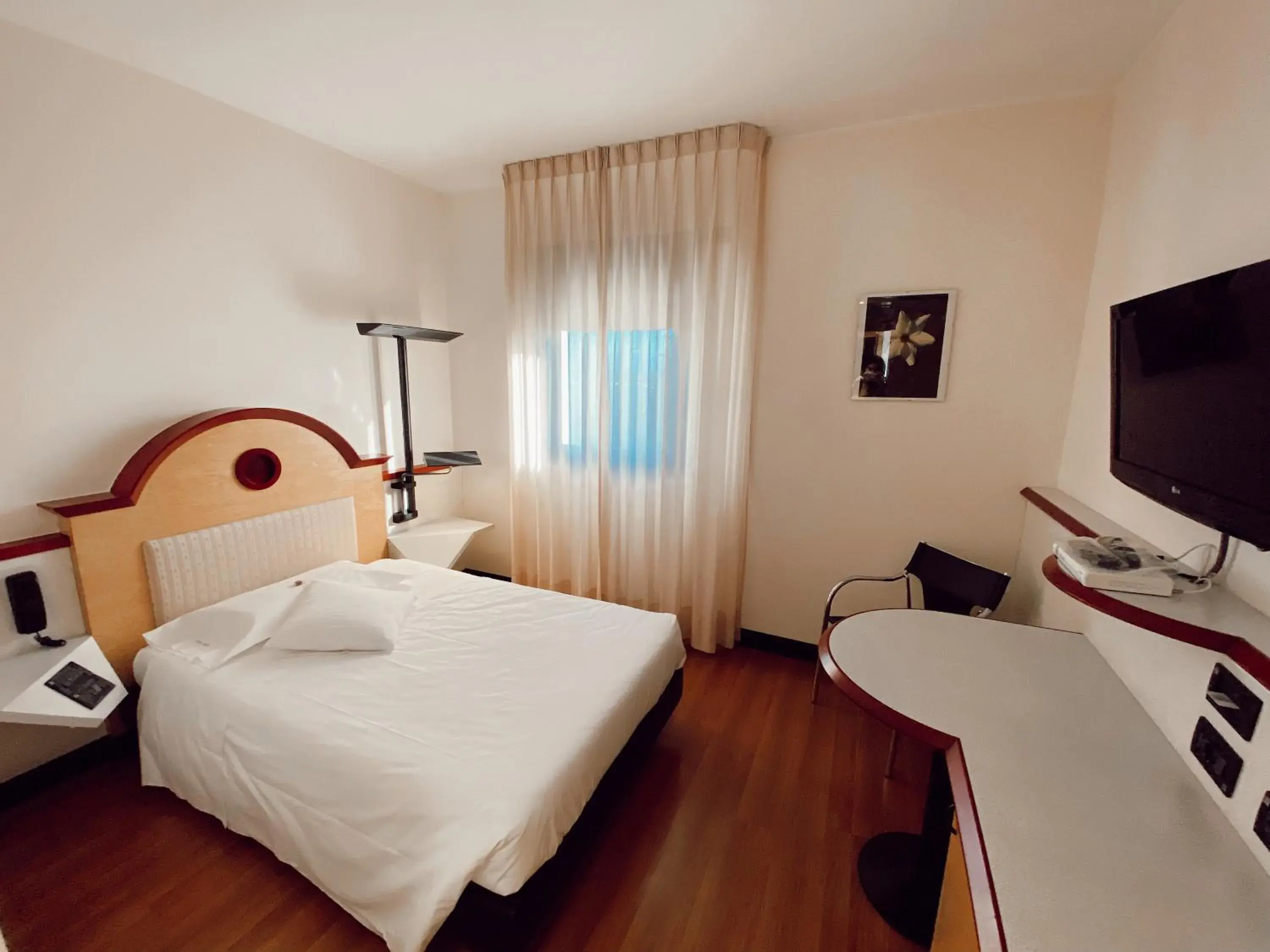 Two Connecting Double Rooms with Terrace in Best Western Hotel Solaf Two Connecting Double Rooms with Terrace in Best Western Hotel Solaf