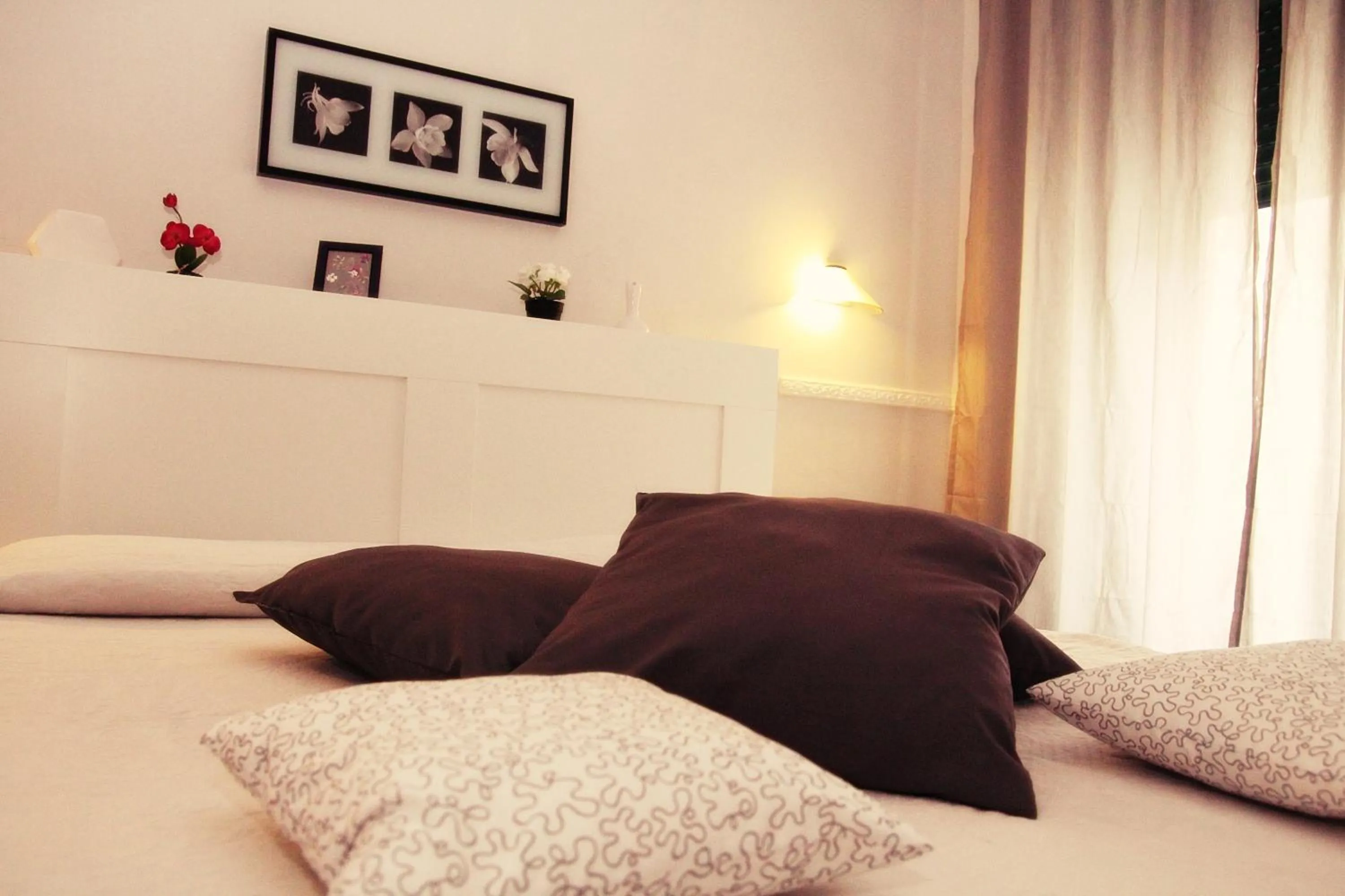 Photo of the whole room, Bed in Hotel Luna Rossa