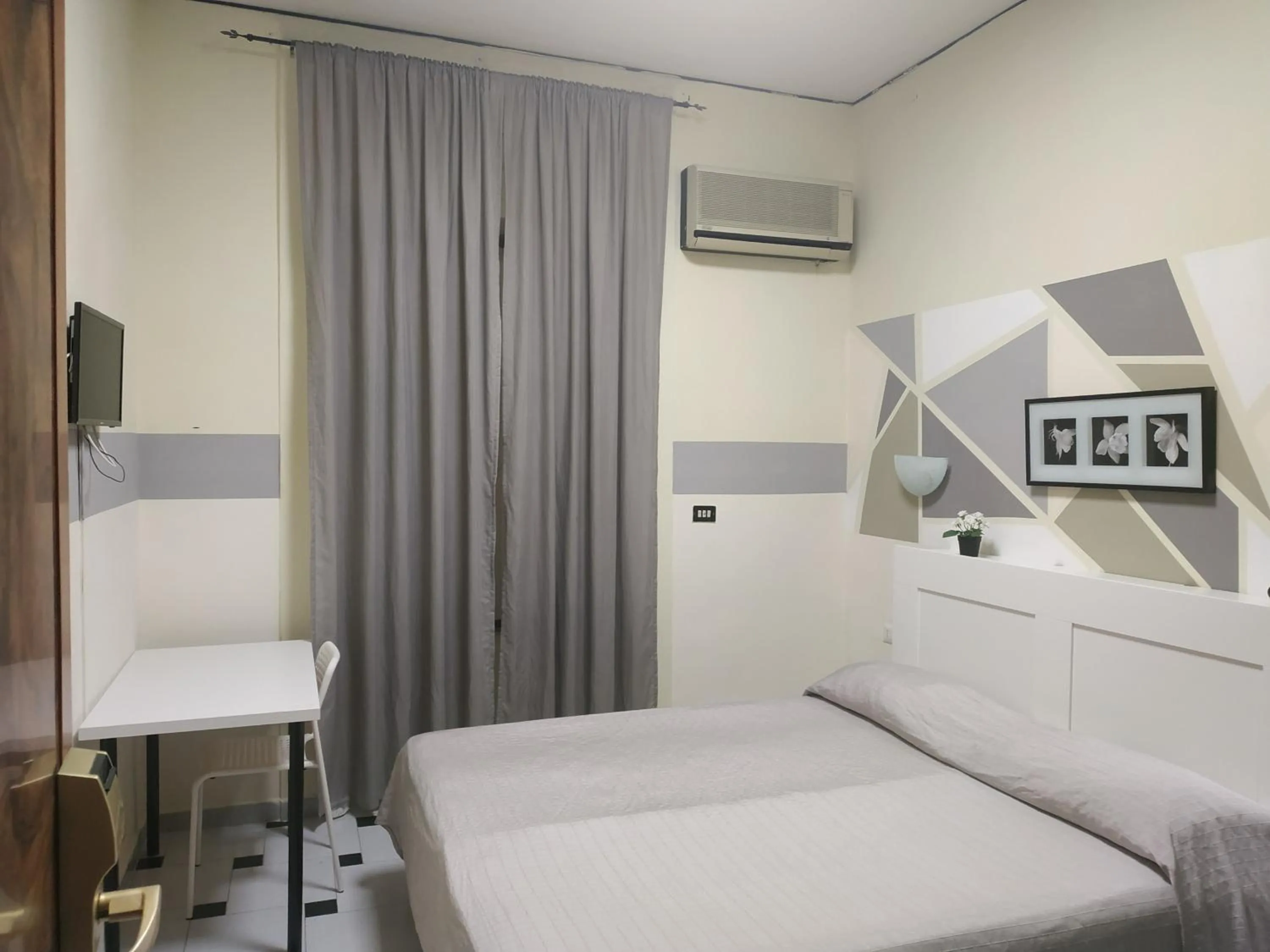 Bed in Hotel Luna Rossa