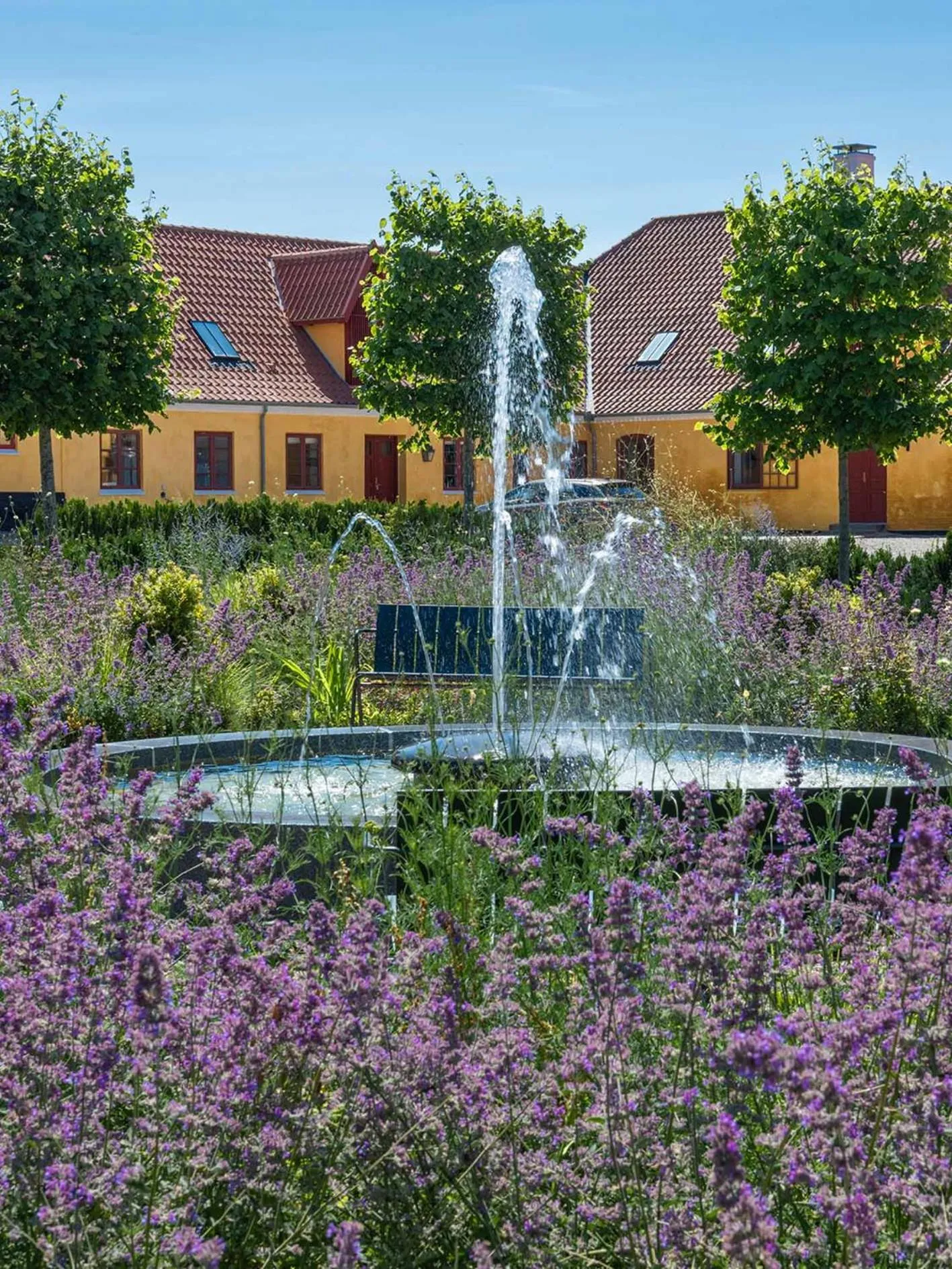 Property building in Broløkke Herregård