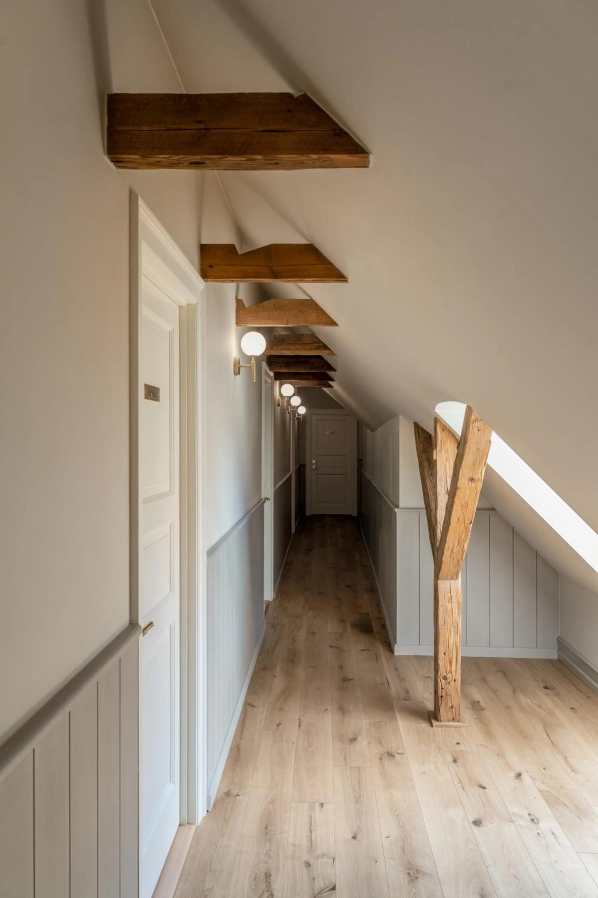 Photo of the whole room in Broløkke Herregård