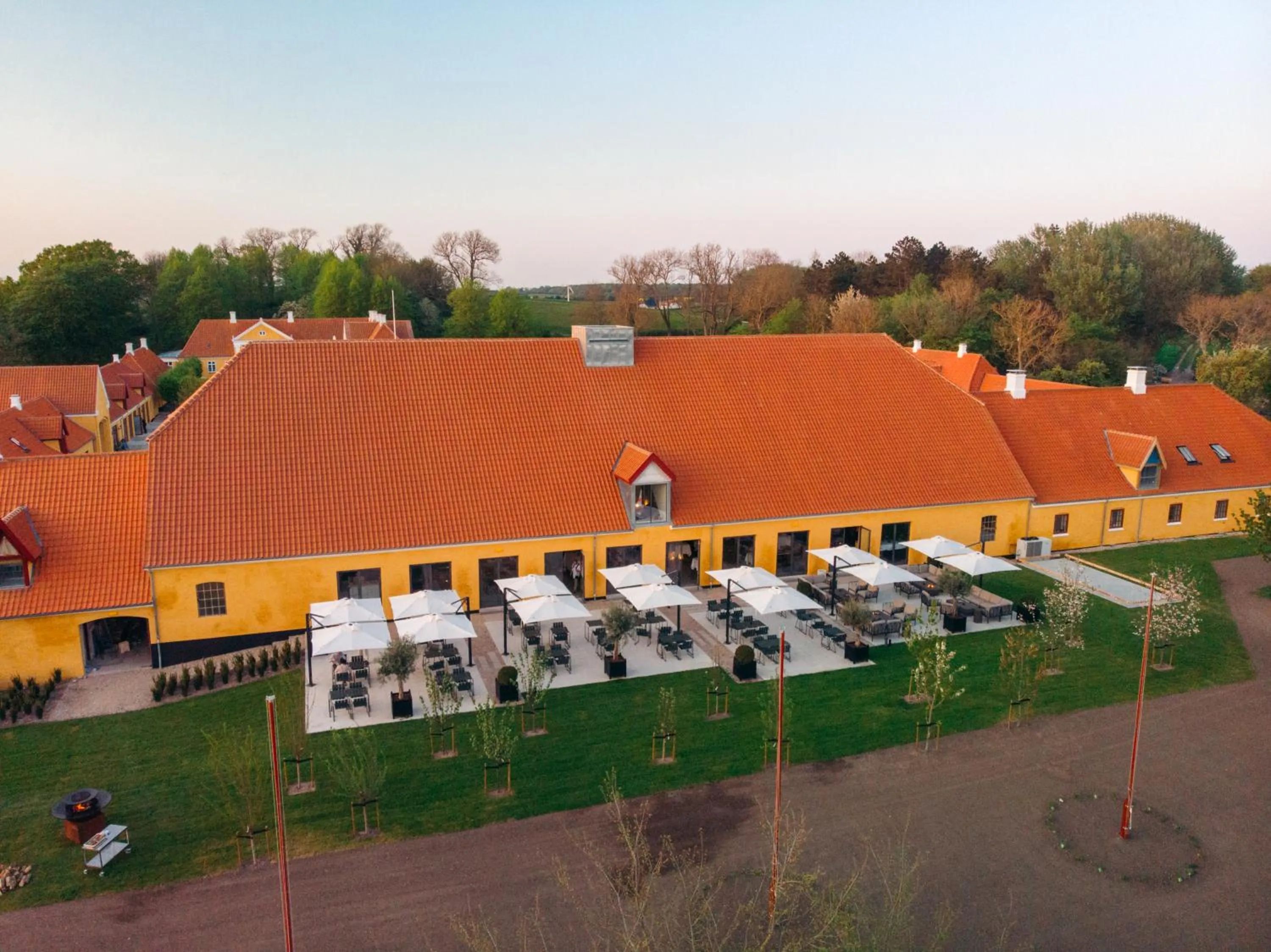 Property building in Broløkke Herregård