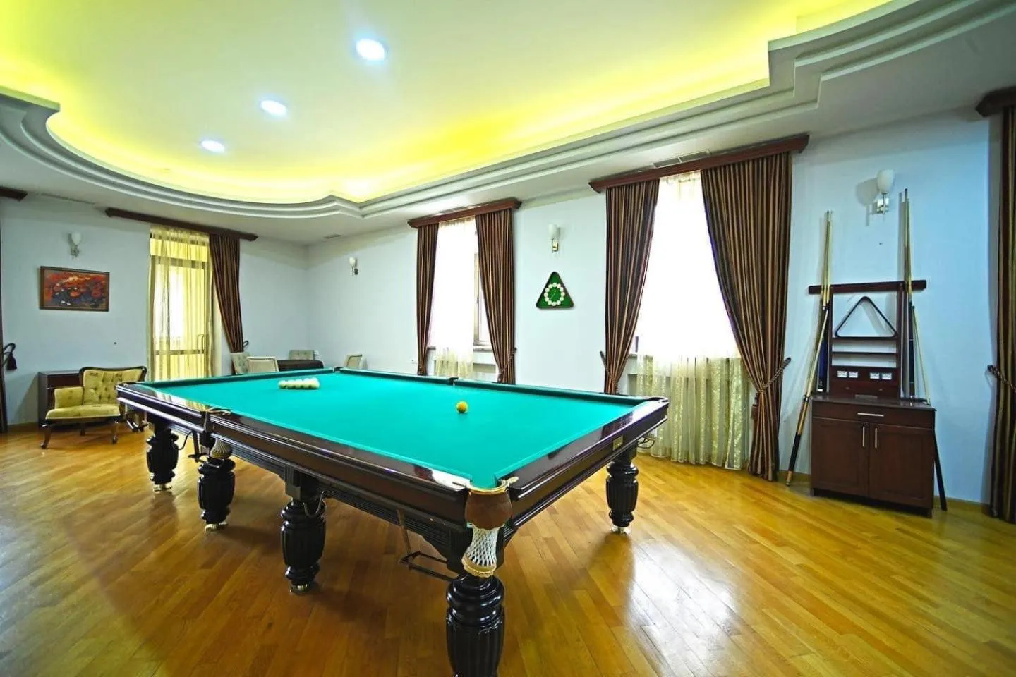 Billiard in Latar Hotel Yerevan