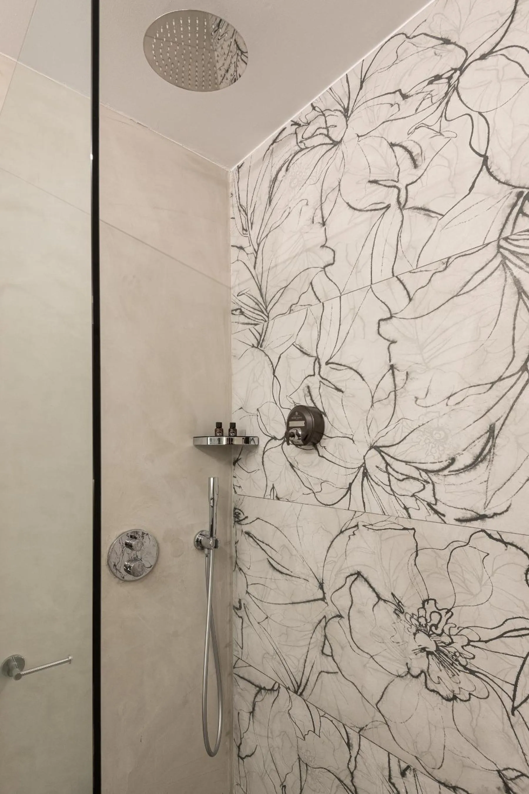 Bathroom in Akrotiri Olympus Luxury Suites - Adults Only