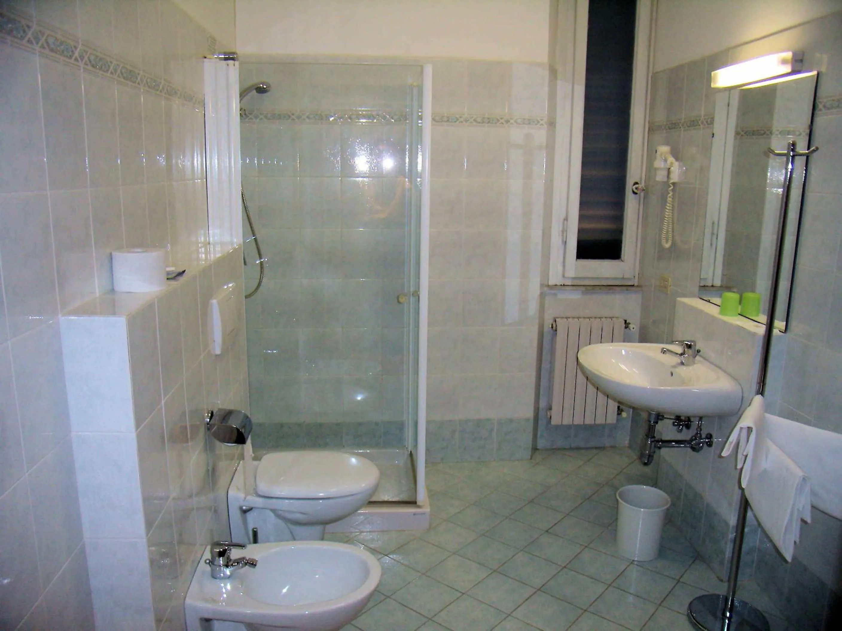 Shower in Hotel Savoia e Campana