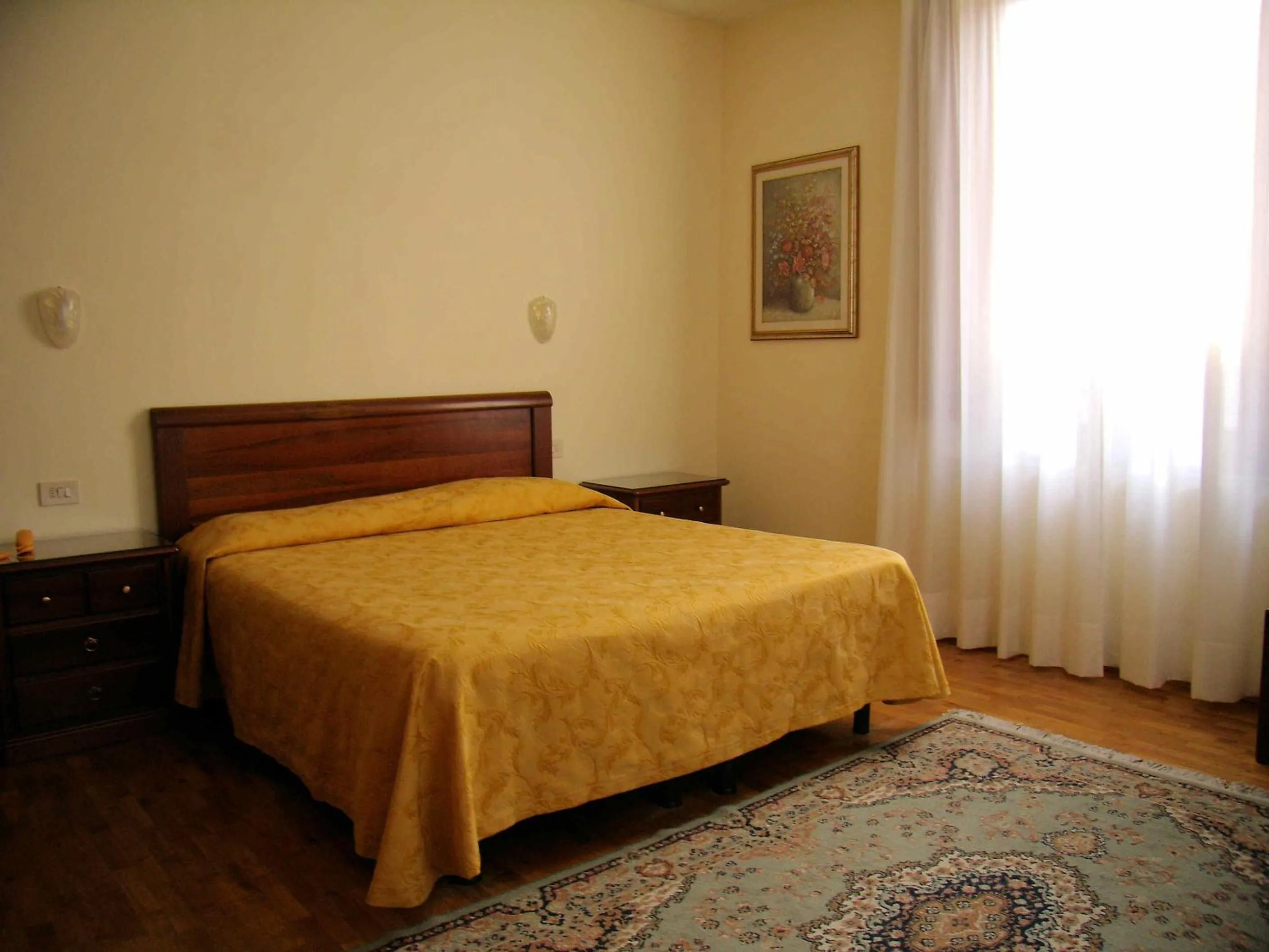 Bedroom, Bed in Hotel Savoia e Campana