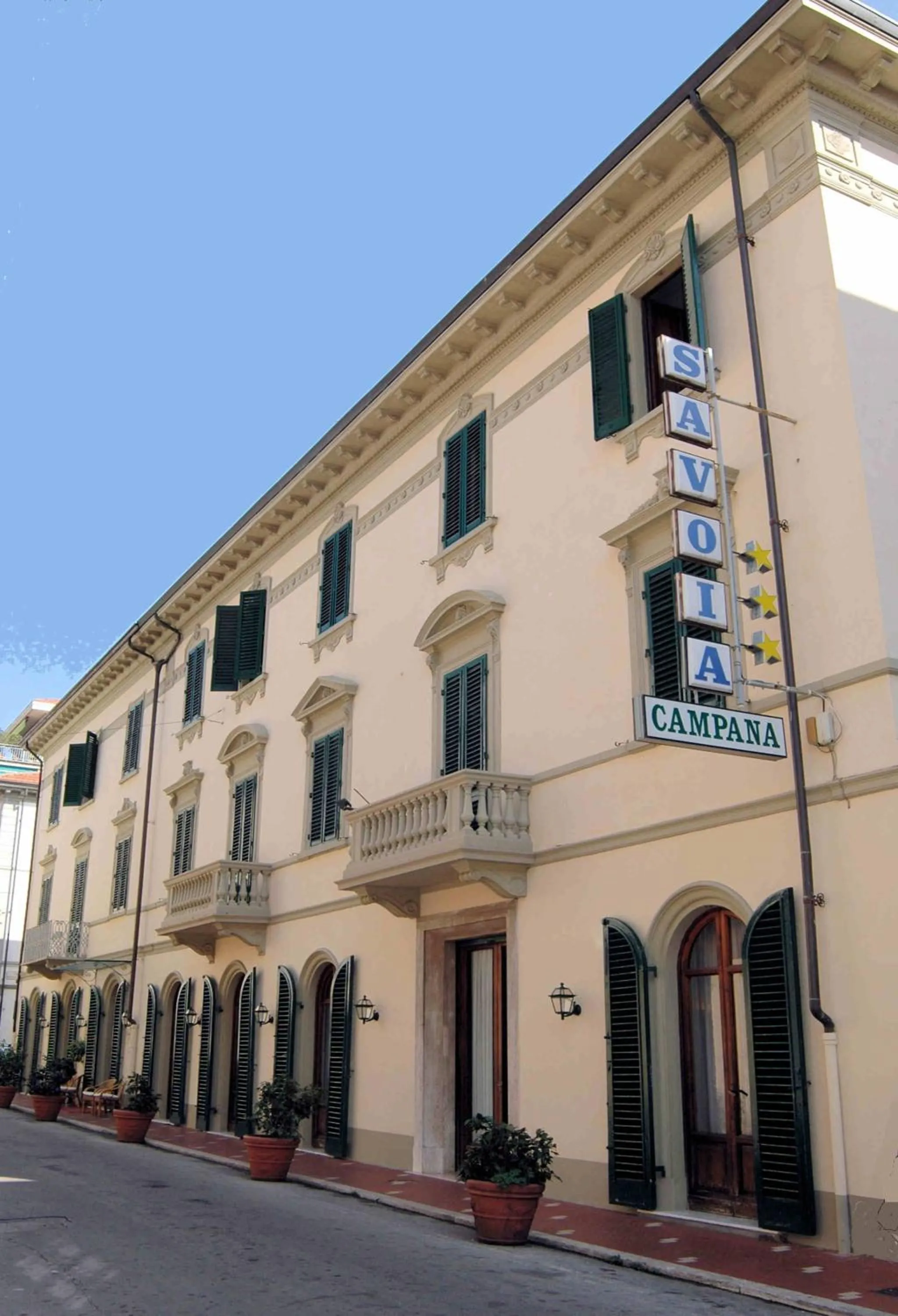 Facade/entrance in Hotel Savoia e Campana