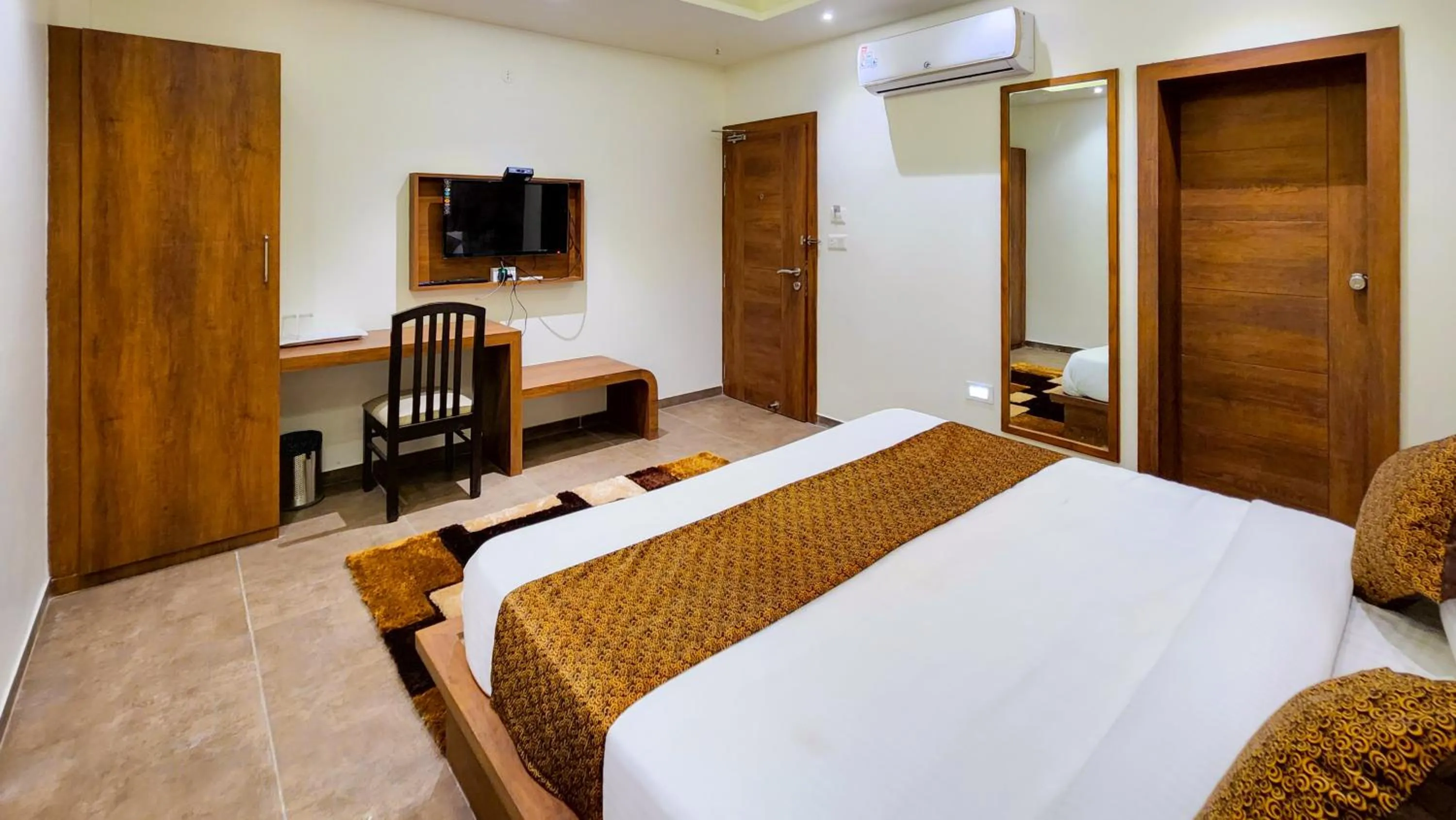 Bed in Hotel Nova Pride