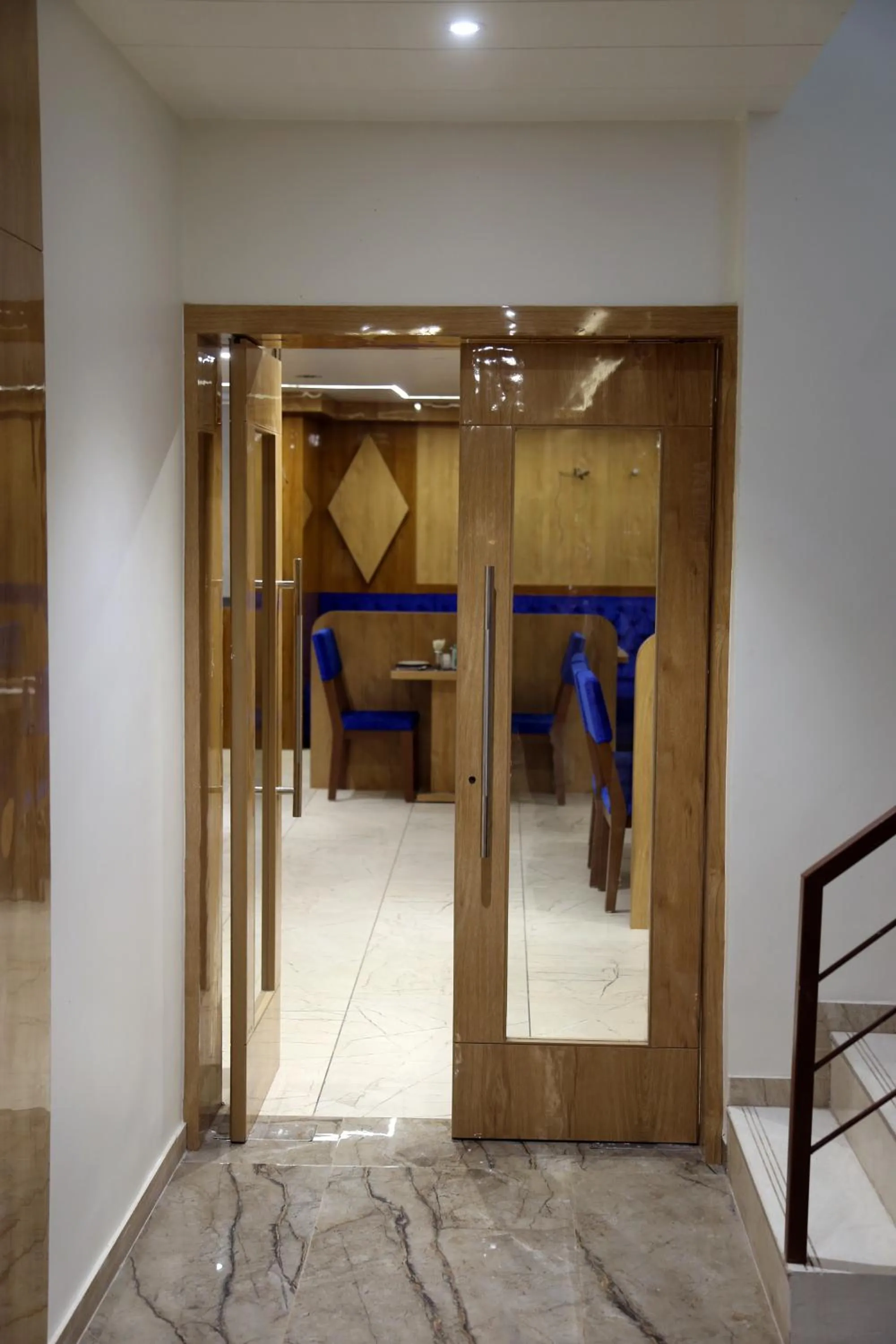 Restaurant/places to eat in Hotel Nova Pride