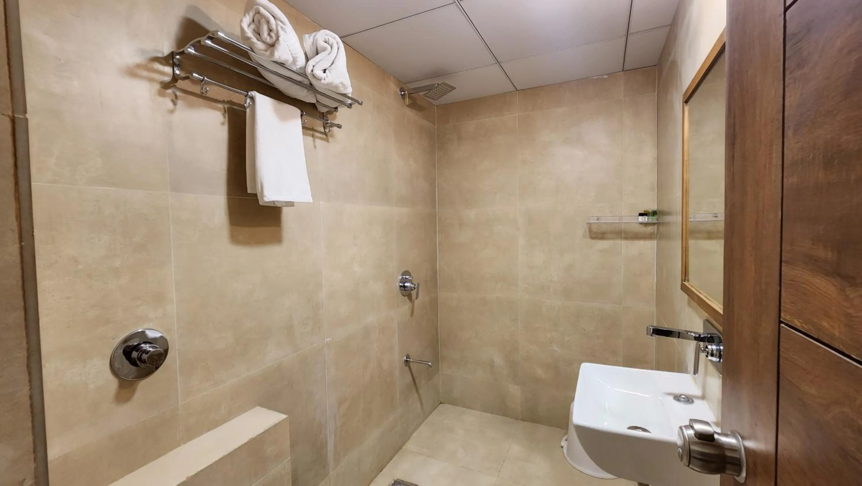 Bathroom in Hotel Nova Pride