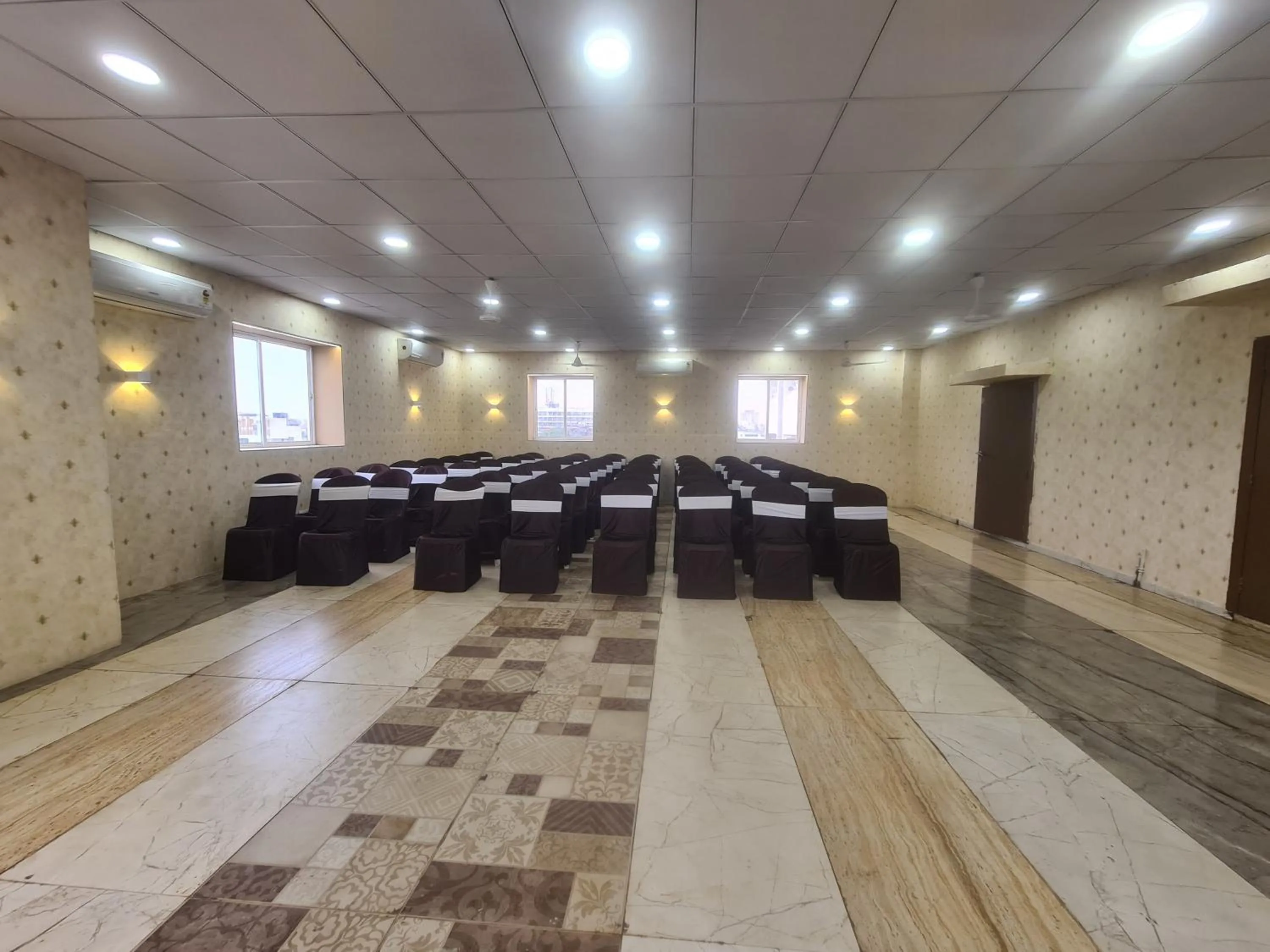 Banquet/Function facilities in Hotel Nova Pride
